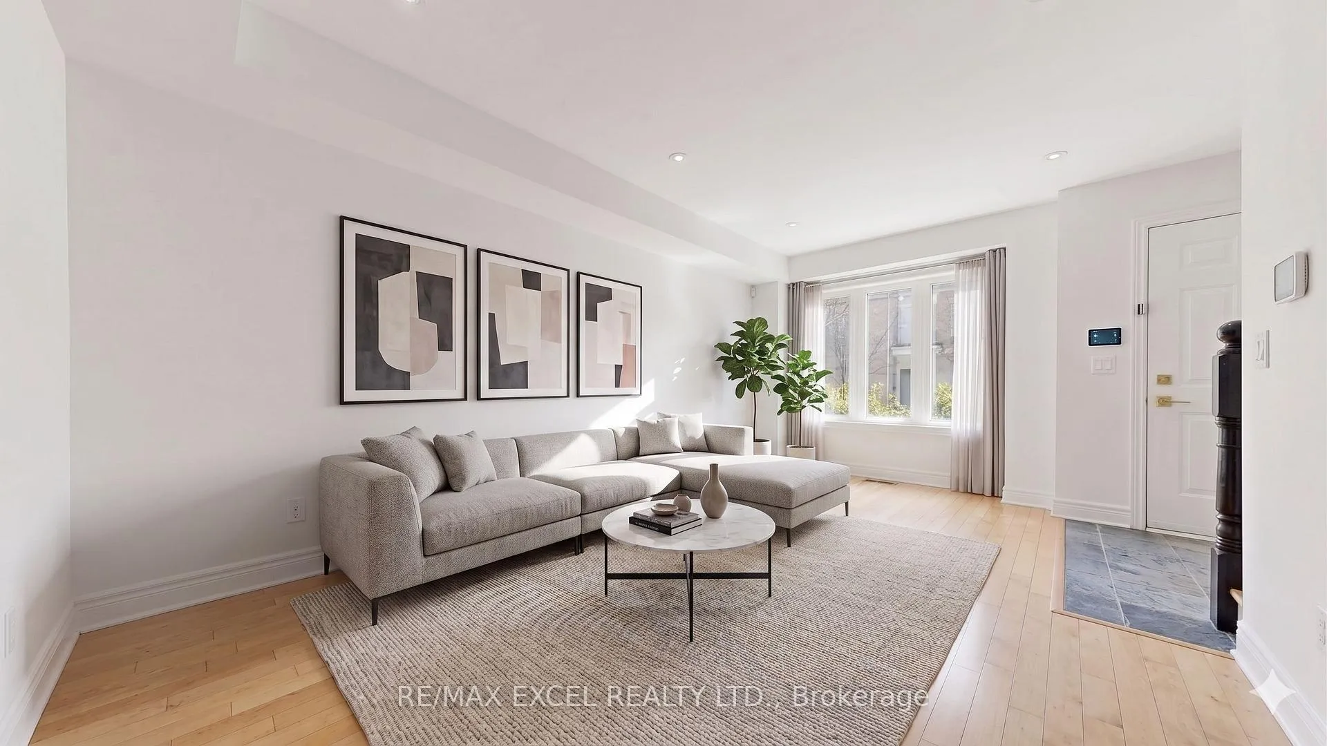 Photo 8 of 72 Suncrest Boulevard, Markham, Commerce Valley — HOMEH