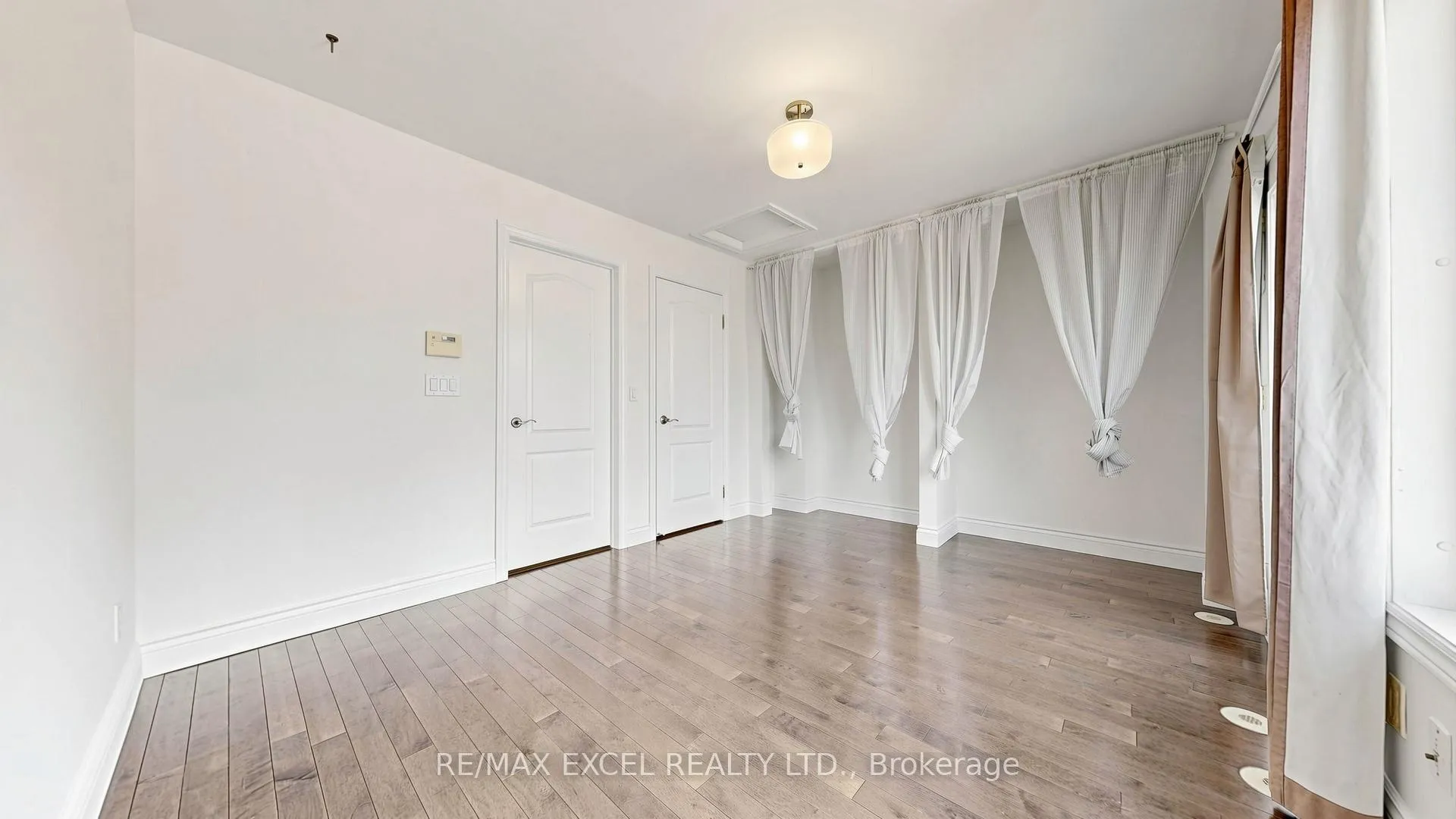 Photo 26 of 72 Suncrest Boulevard, Markham, Commerce Valley — HOMEH