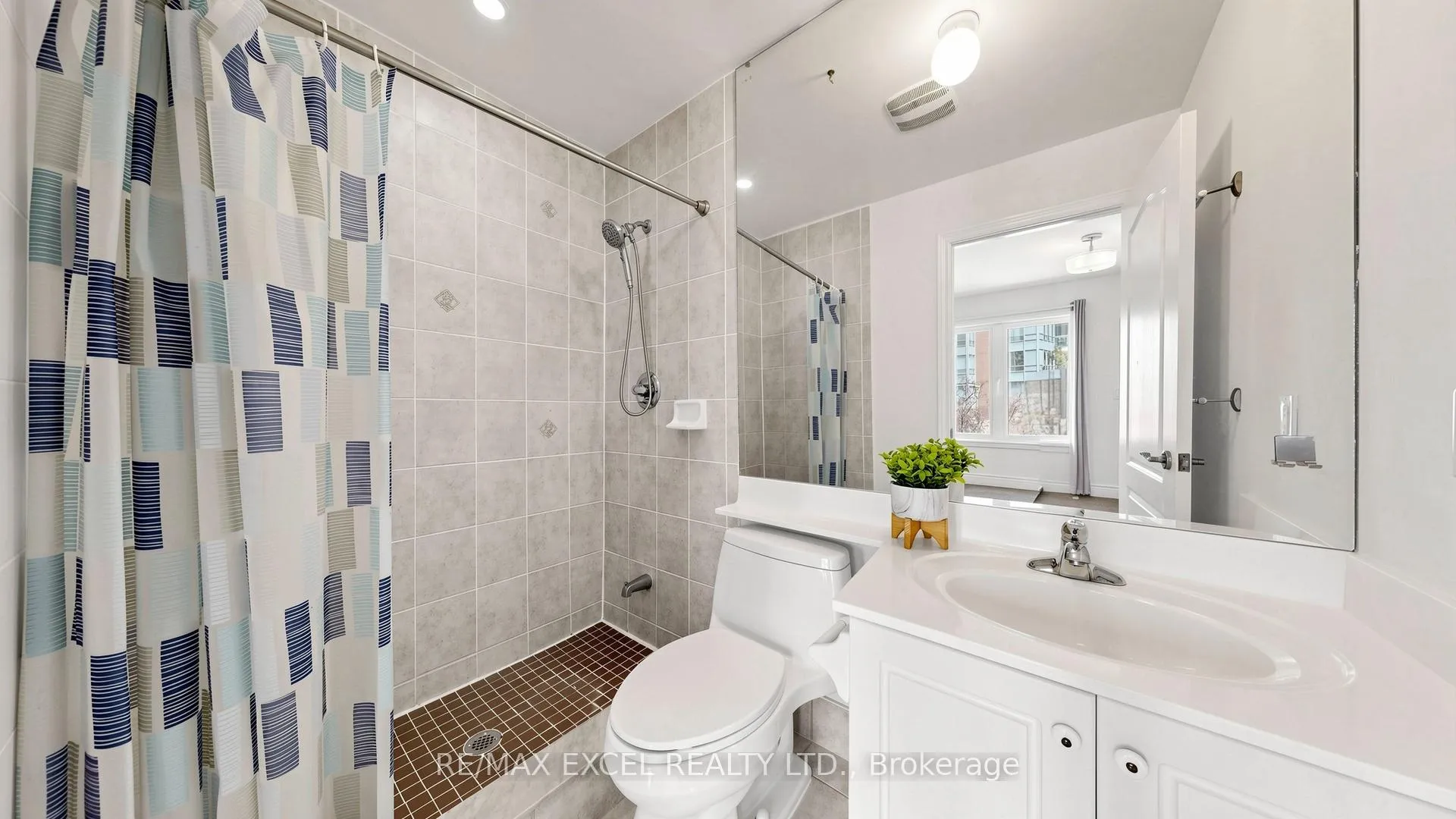 Photo 27 of 72 Suncrest Boulevard, Markham, Commerce Valley — HOMEH