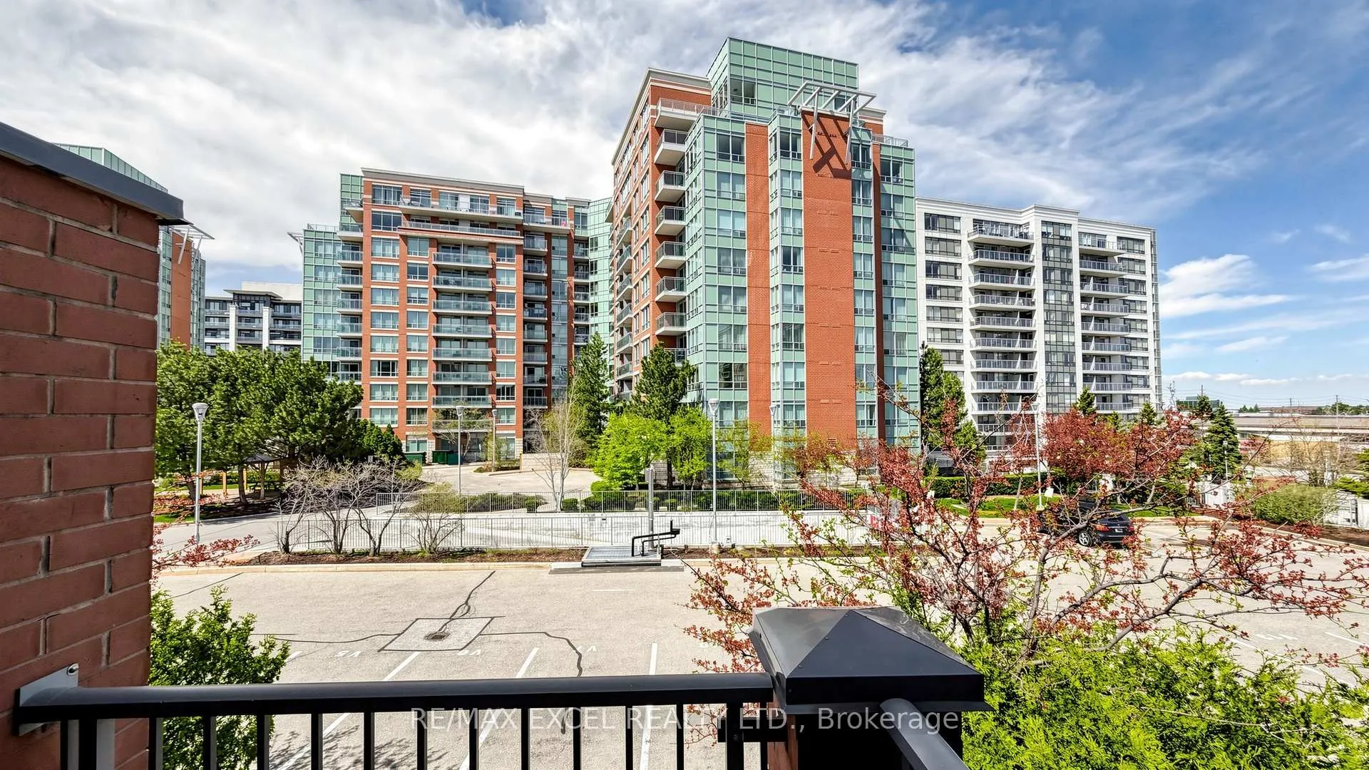 Photo 28 of 72 Suncrest Boulevard, Markham, Commerce Valley — HOMEH