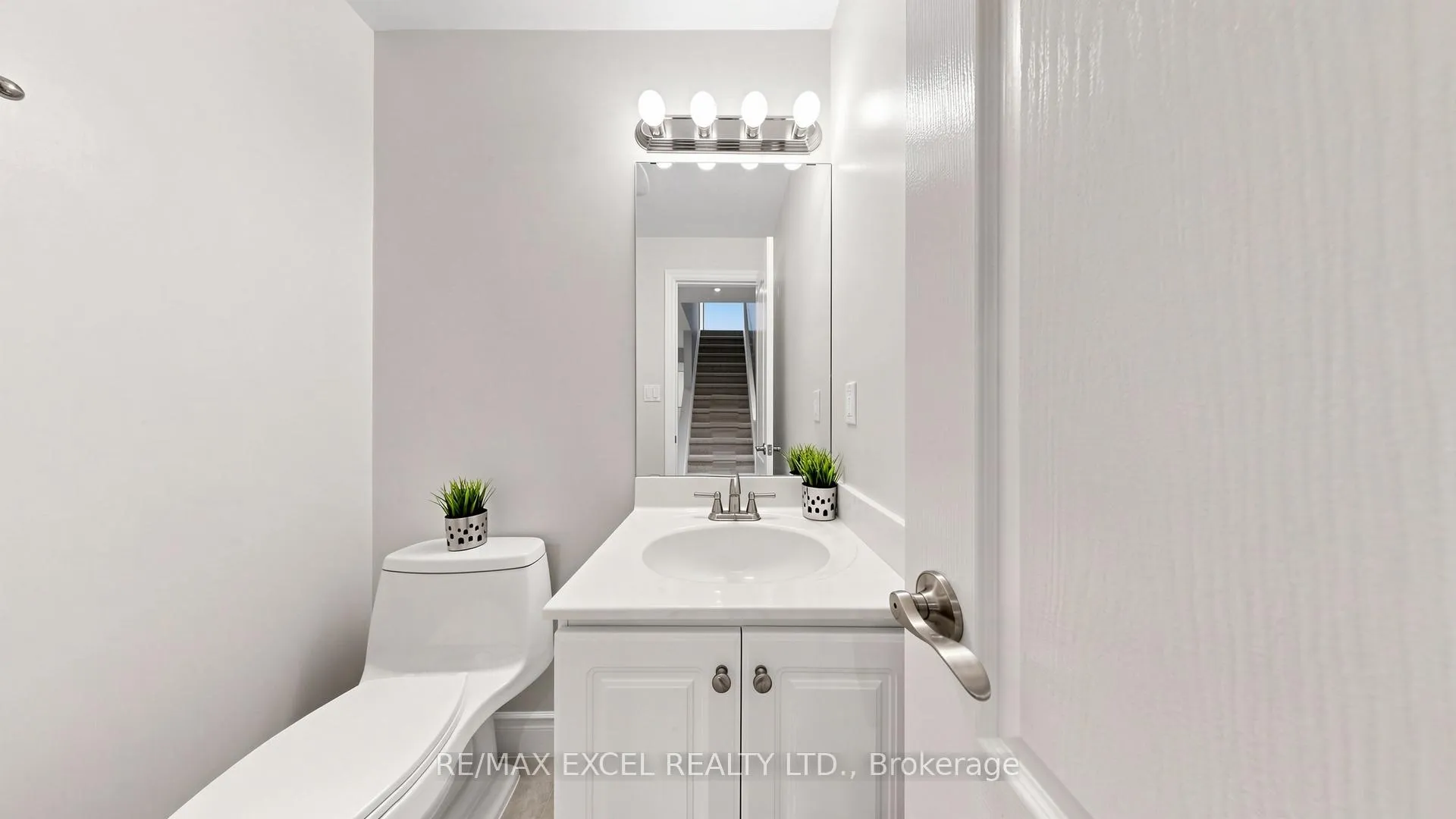 Photo 41 of 72 Suncrest Boulevard, Markham, Commerce Valley — HOMEH