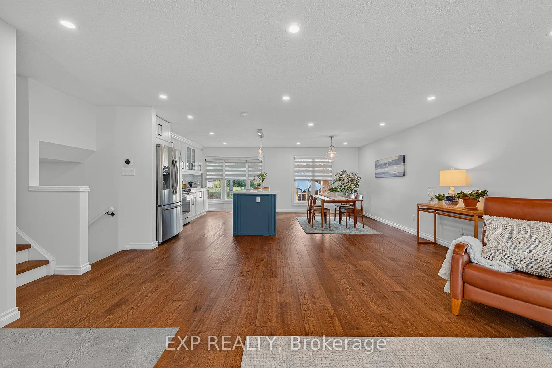Photo 7 of 312 Faraday Court, Waterloo — HOMEH