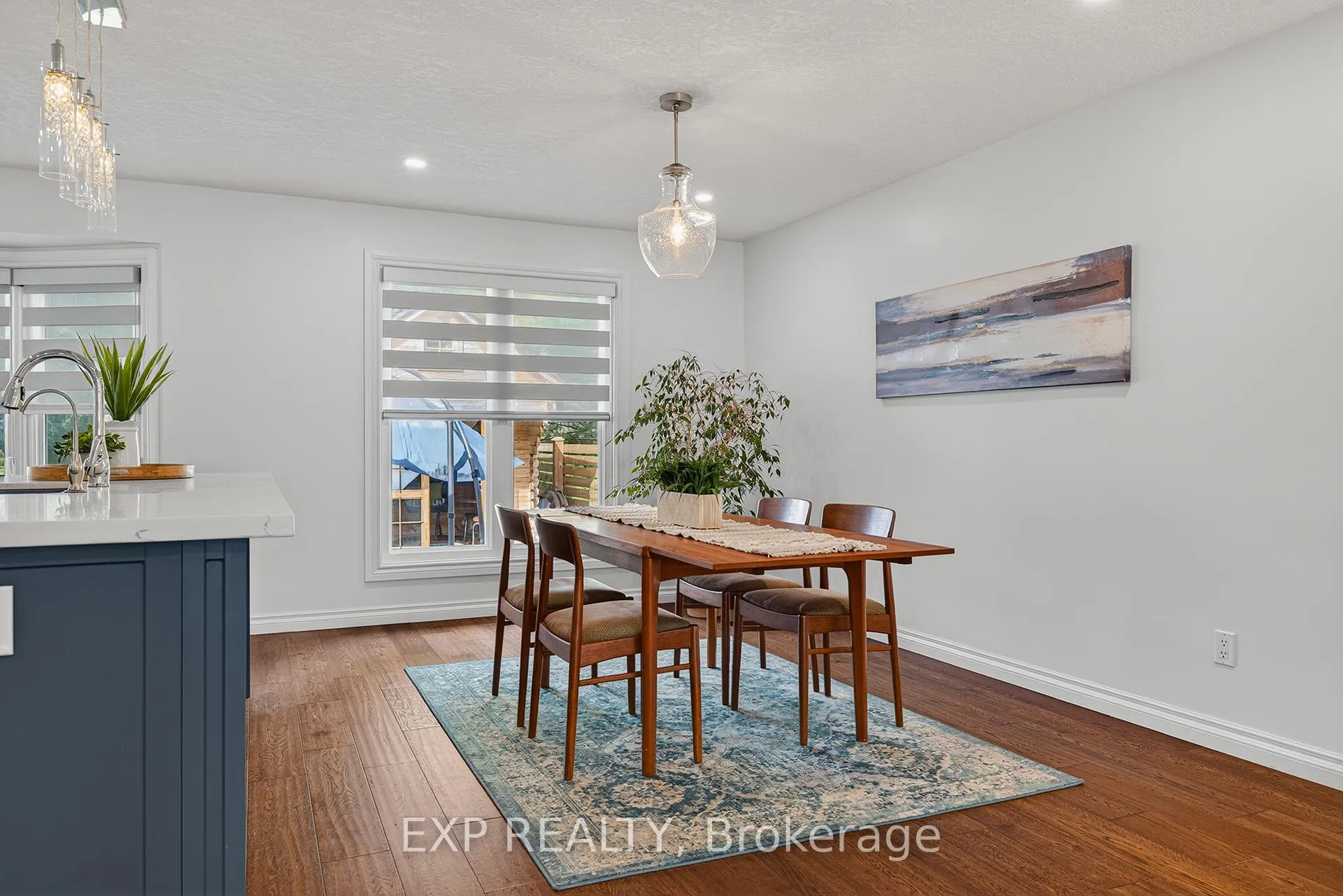 Photo 11 of 312 Faraday Court, Waterloo — HOMEH