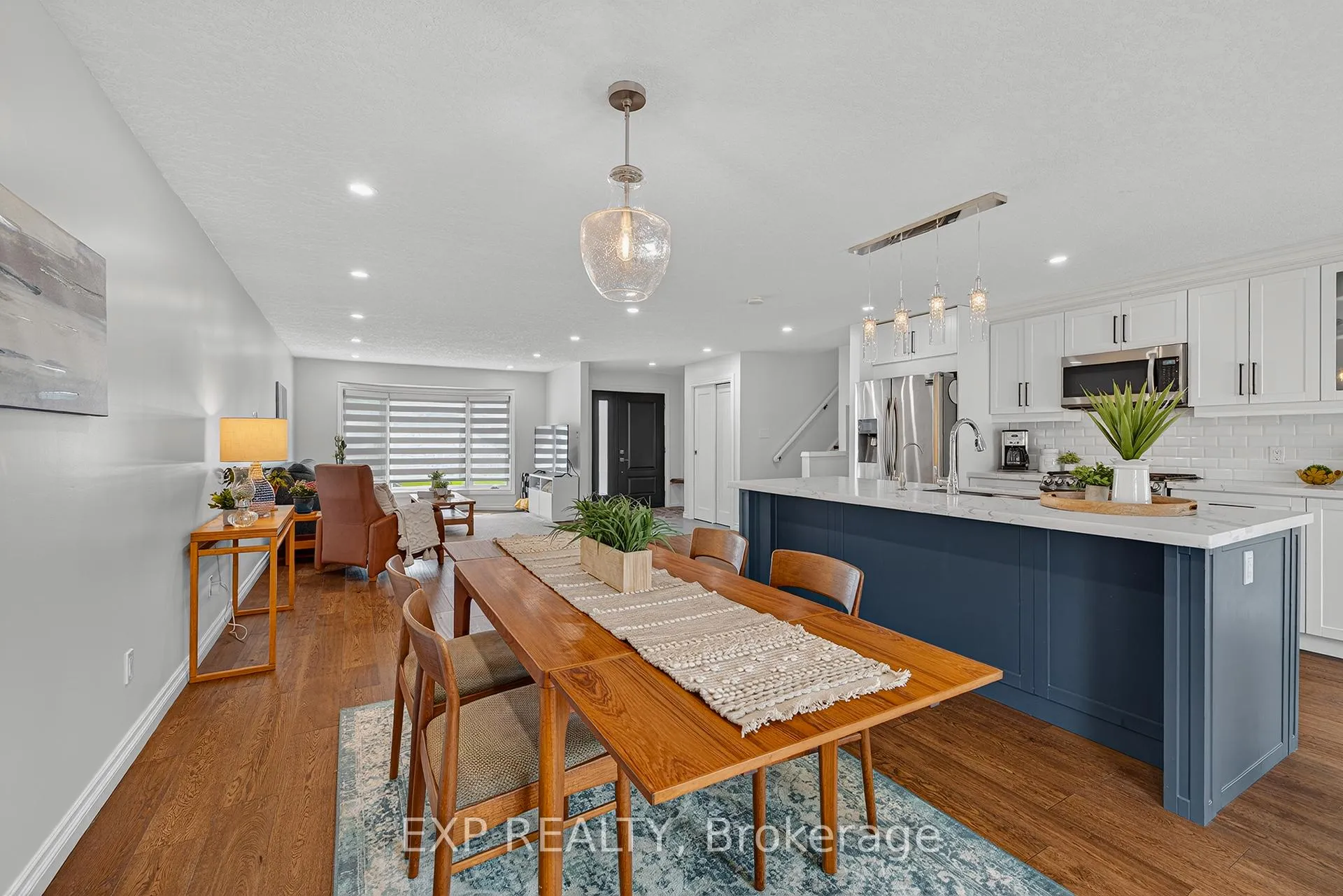 Photo 12 of 312 Faraday Court, Waterloo — HOMEH