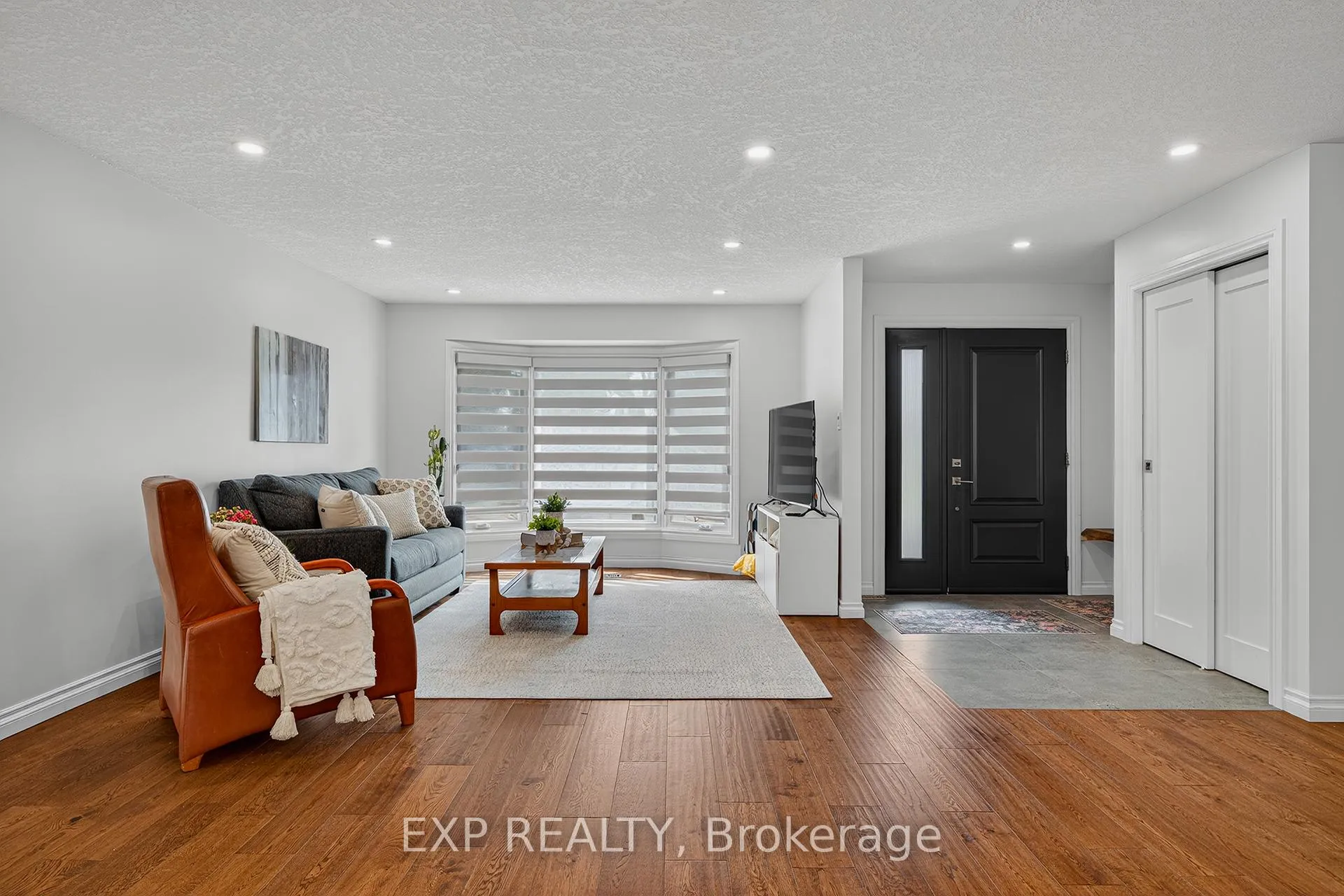 Photo 16 of 312 Faraday Court, Waterloo — HOMEH