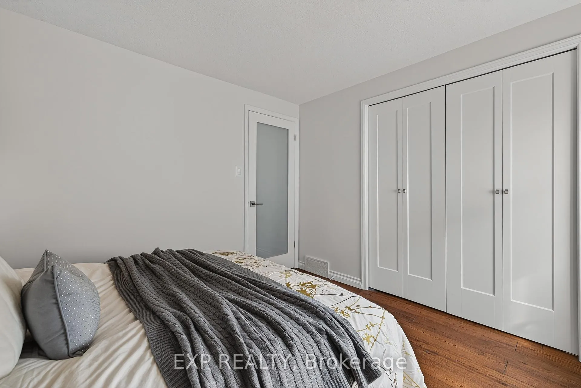 Photo 24 of 312 Faraday Court, Waterloo — HOMEH