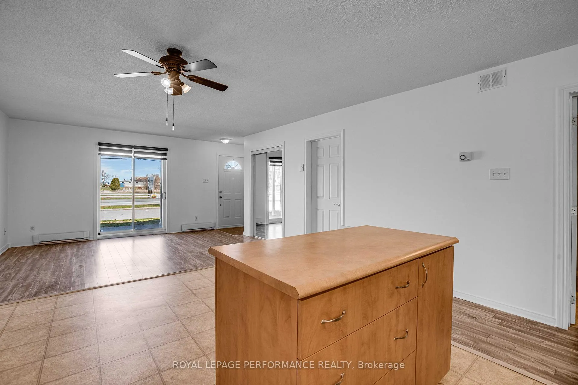 Photo 13 of Unit (4), 16 Pendleton Street, Champlain, Vankleek Hill — HOMEH
