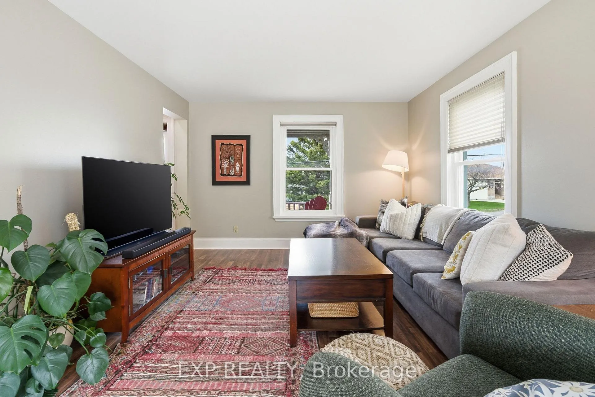 Photo 9 of 17 Cumberland Street, Prince Edward County, Picton Ward — HOMEH