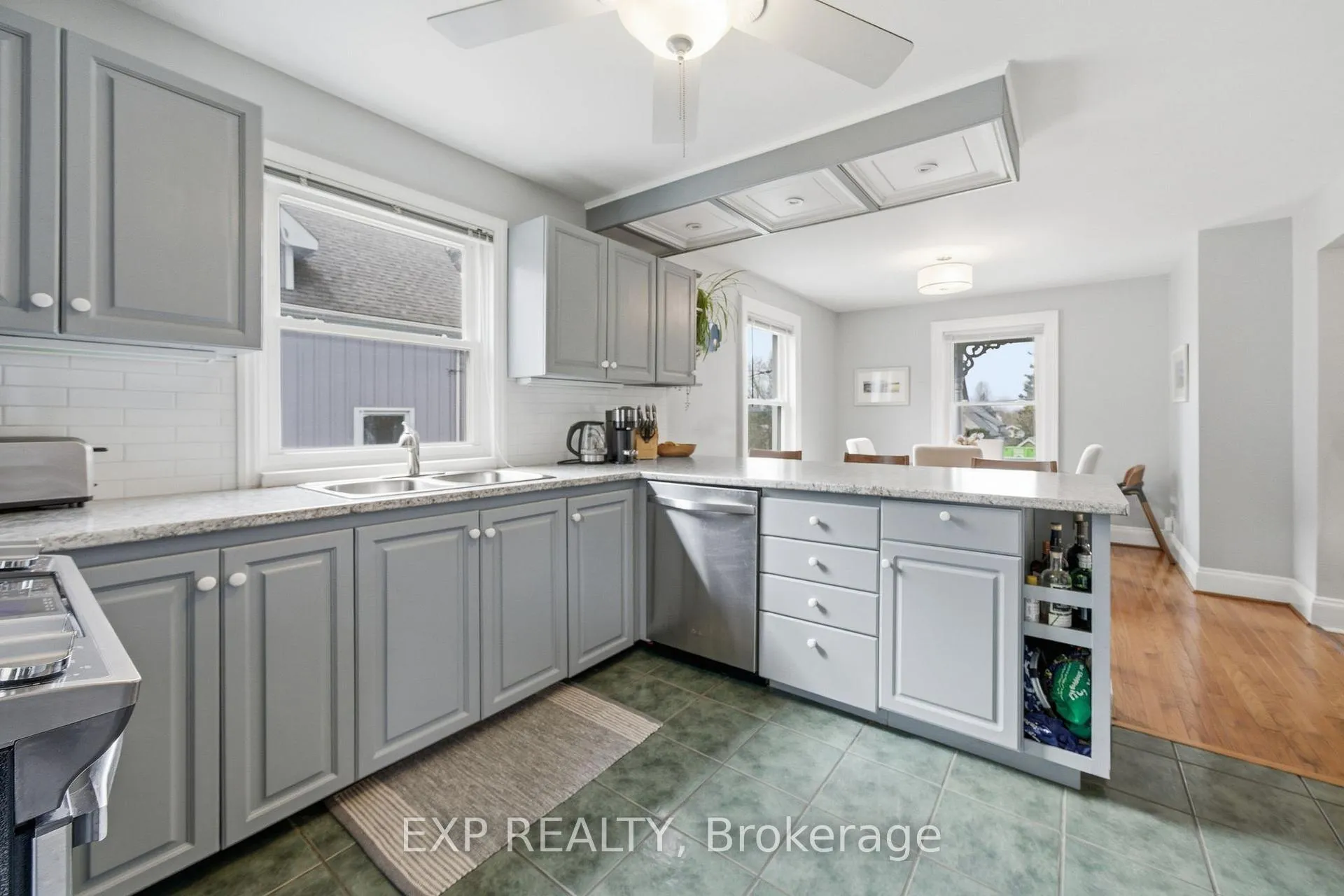 Photo 13 of 17 Cumberland Street, Prince Edward County, Picton Ward — HOMEH