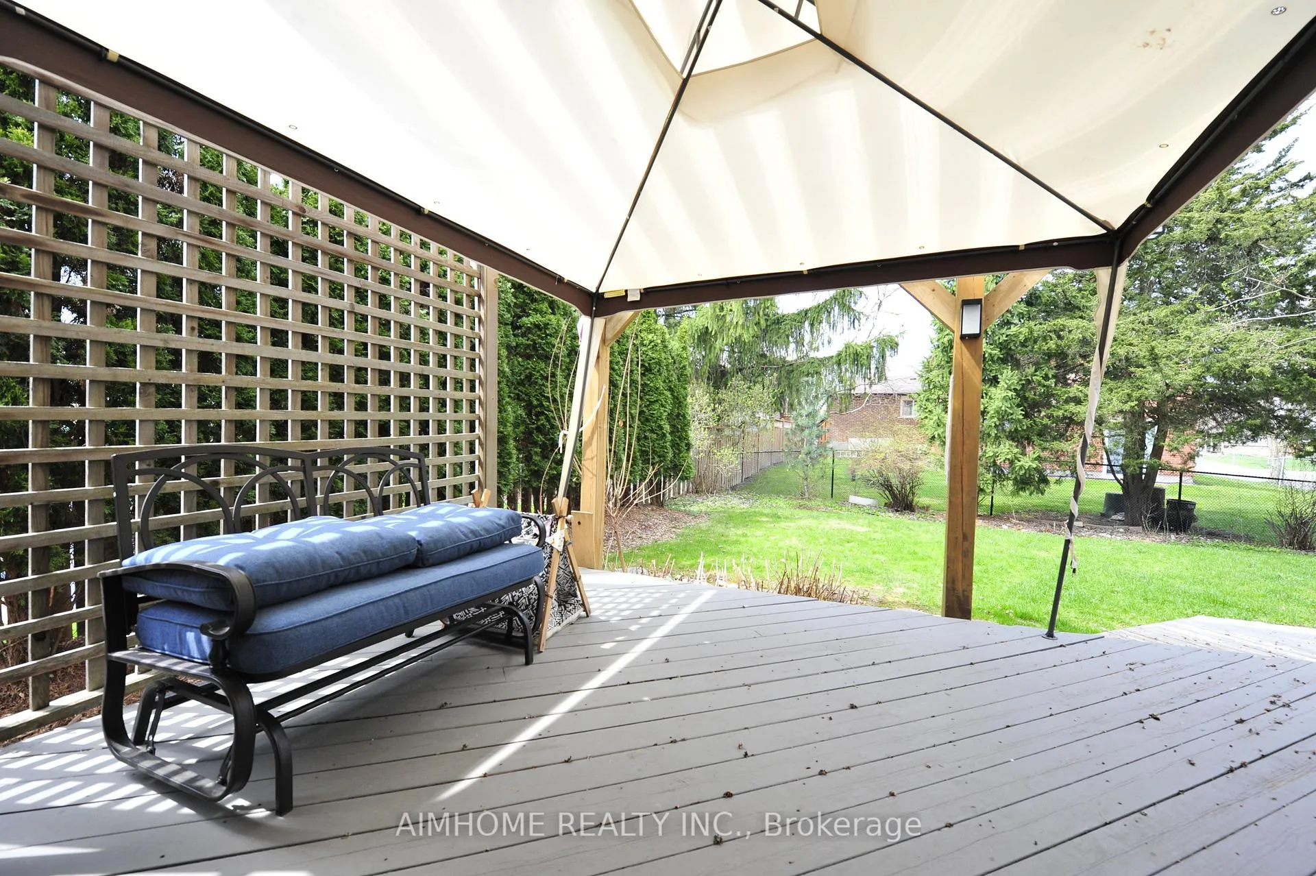 Photo 7 of 38 Sir Brandiles Place, Markham, Markham Village — HOMEH