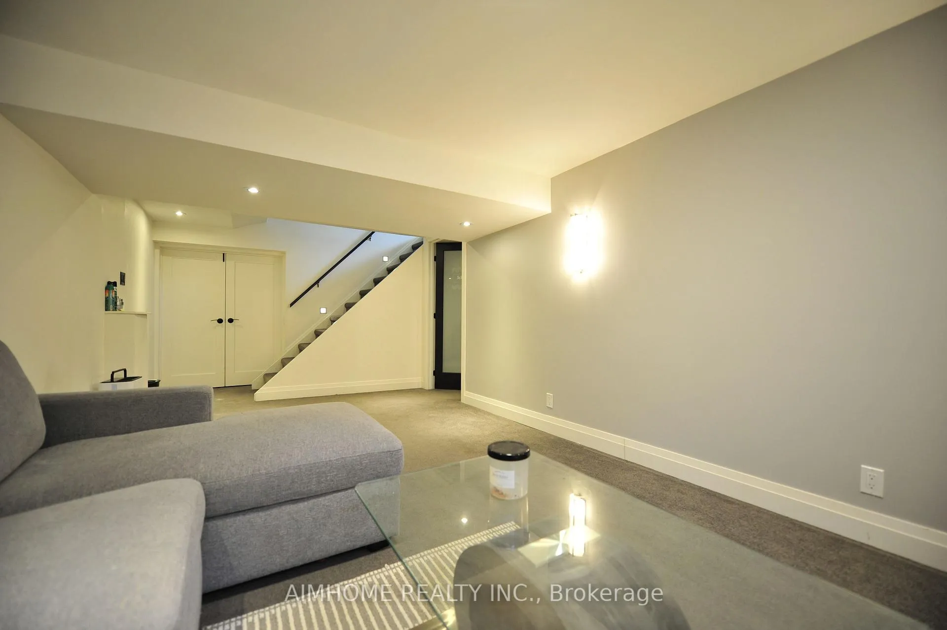 Photo 14 of 38 Sir Brandiles Place, Markham, Markham Village — HOMEH