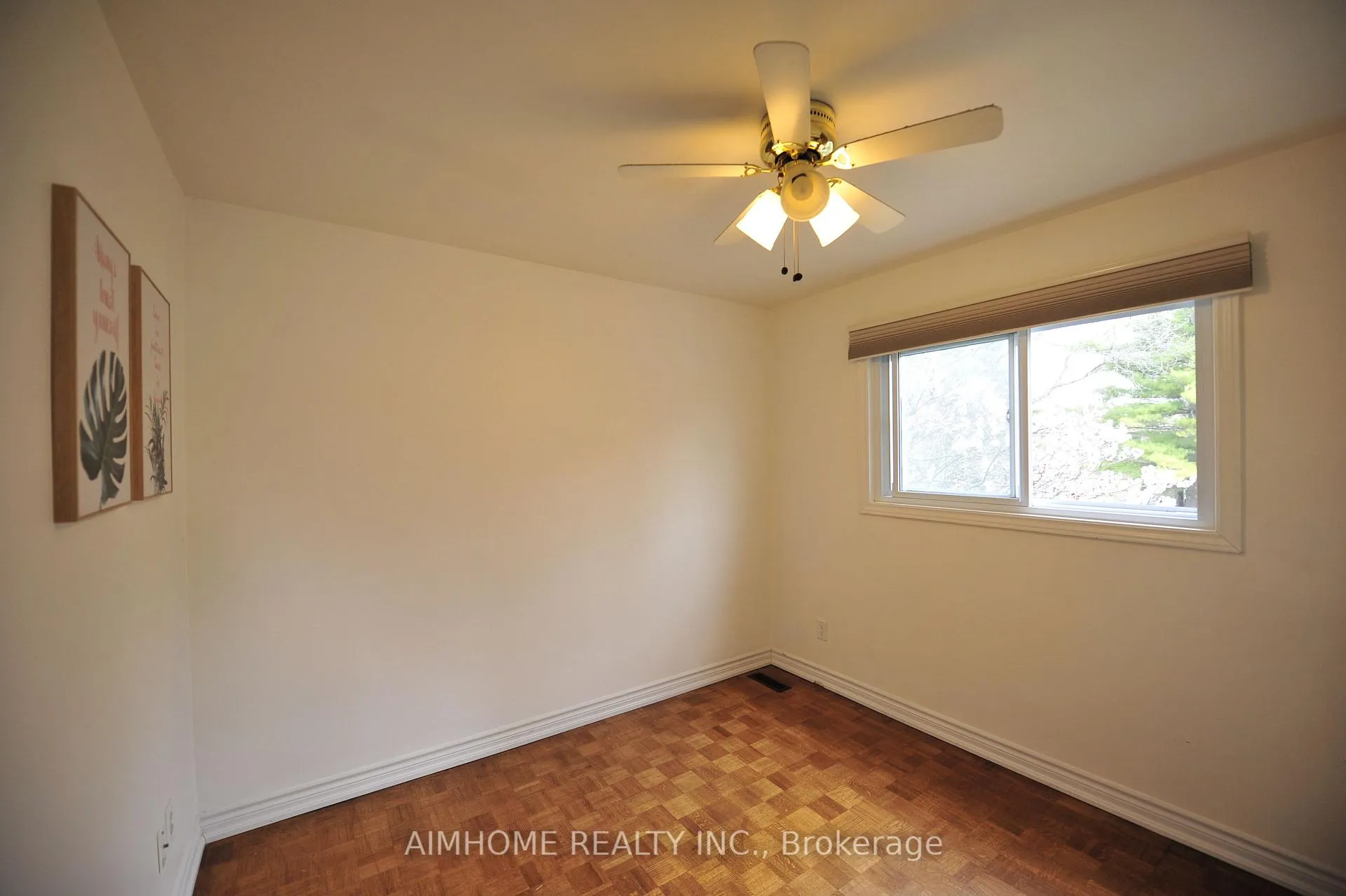 Photo 17 of 38 Sir Brandiles Place, Markham, Markham Village — HOMEH