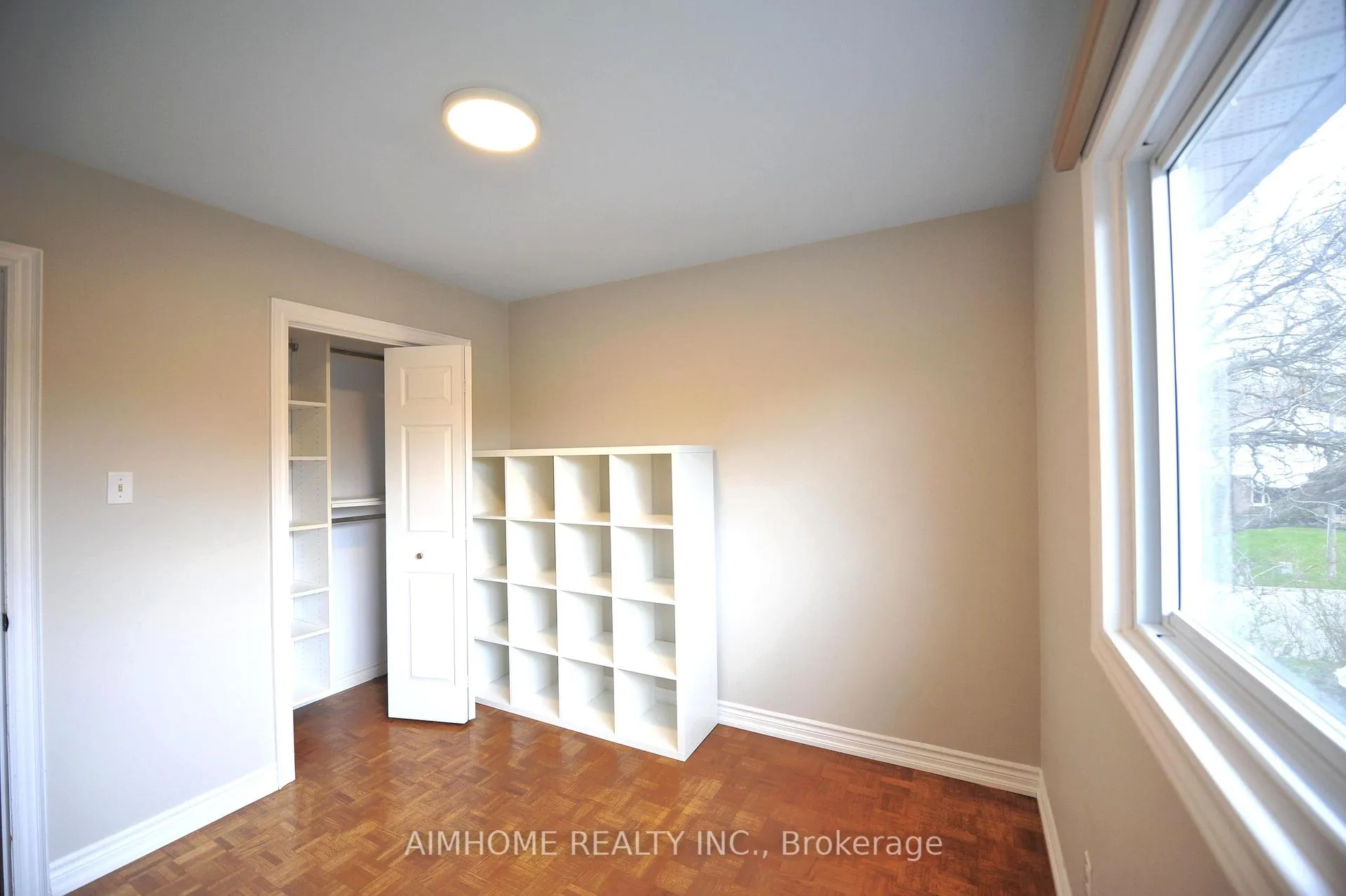 Photo 19 of 38 Sir Brandiles Place, Markham, Markham Village — HOMEH