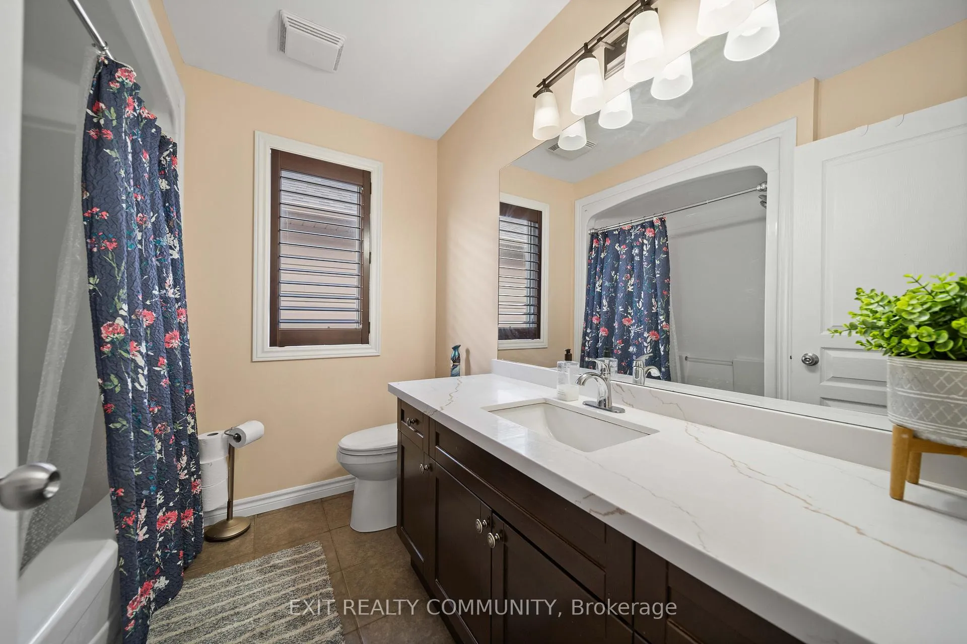 Photo 16 of 1803 Jubilee Drive, London, North E — HOMEH