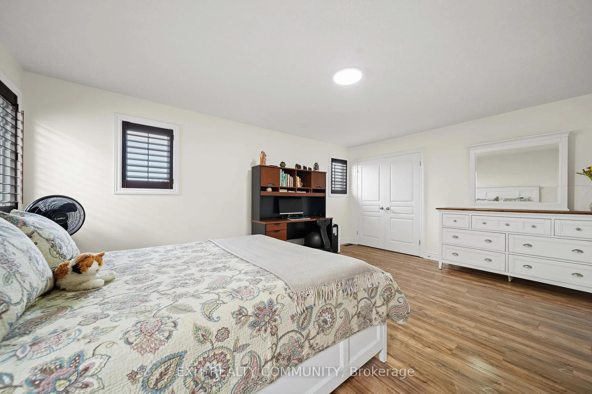 Photo 18 of 1803 Jubilee Drive, London, North E — HOMEH