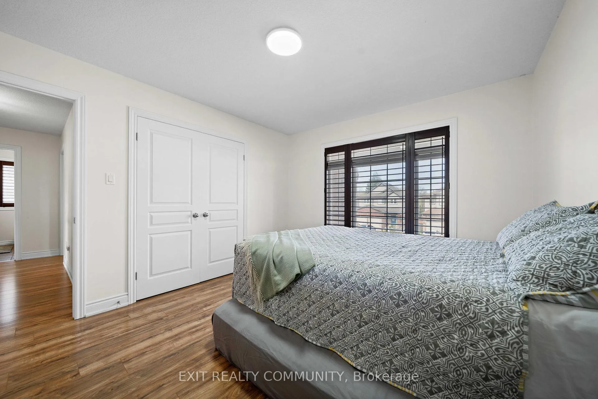Photo 19 of 1803 Jubilee Drive, London, North E — HOMEH