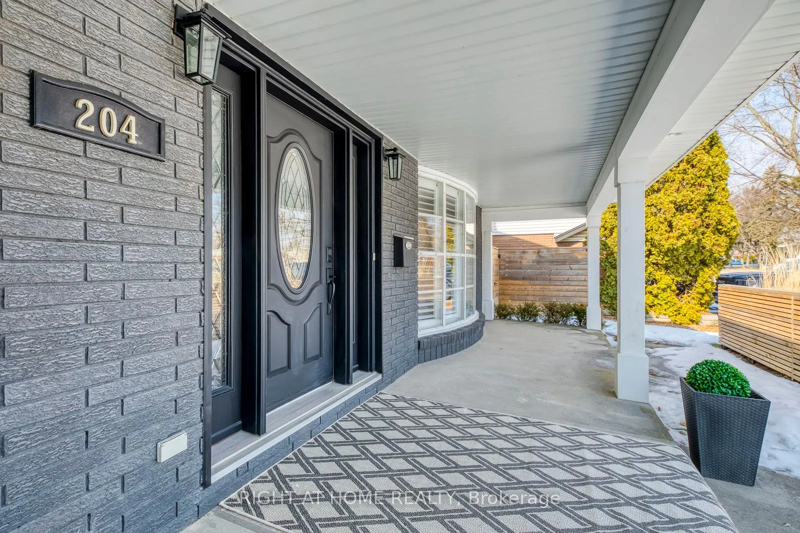 Photo 3 of 204 Walkers Line, Burlington, Roseland — HOMEH