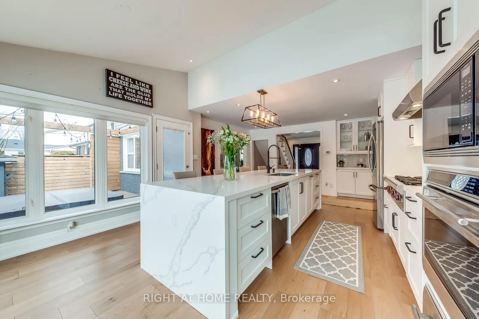 Photo 8 of 204 Walkers Line, Burlington, Roseland — HOMEH