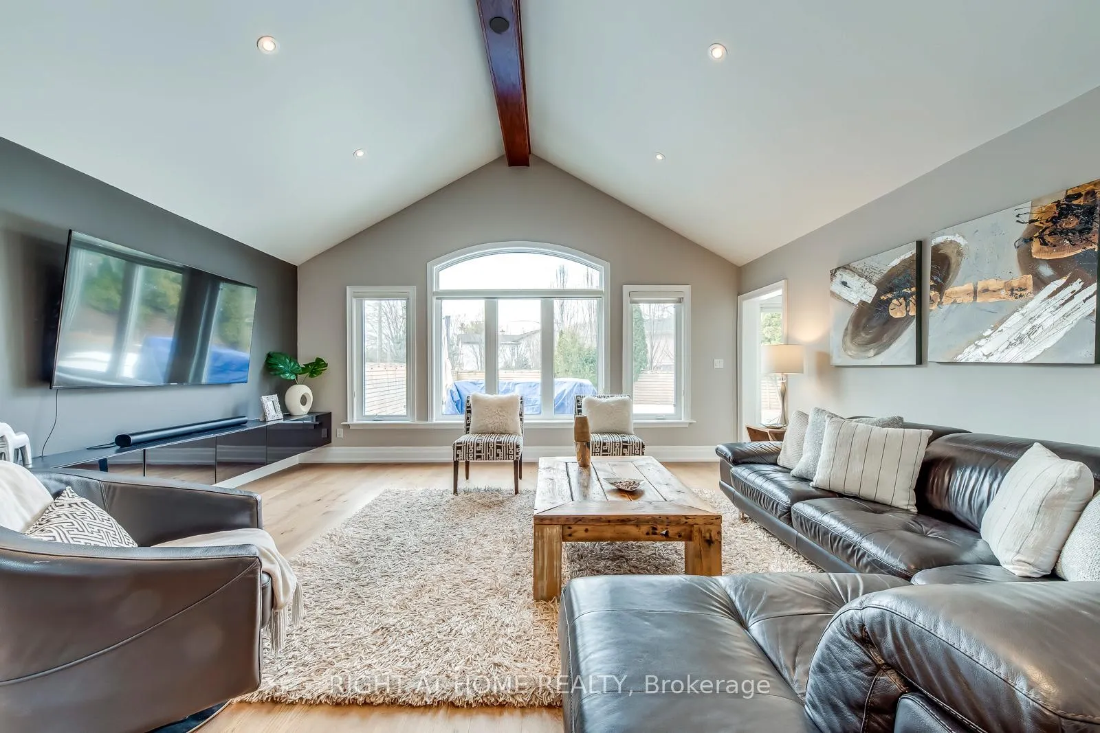 Photo 10 of 204 Walkers Line, Burlington, Roseland — HOMEH