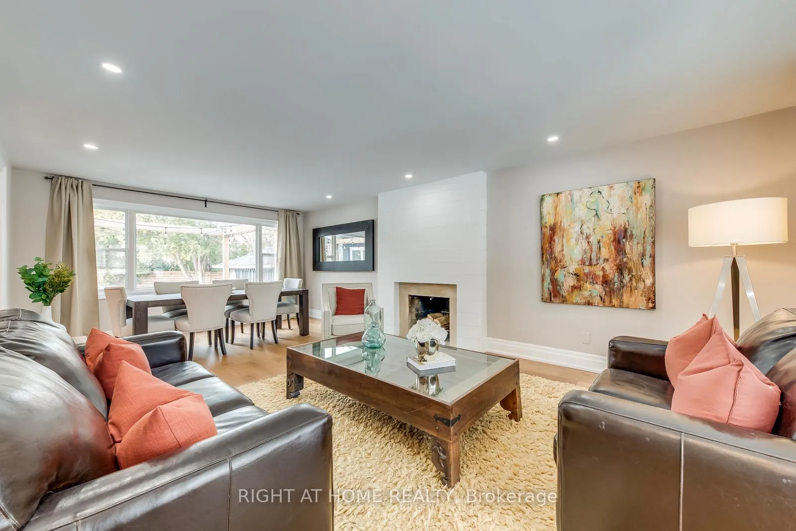 Photo 14 of 204 Walkers Line, Burlington, Roseland — HOMEH