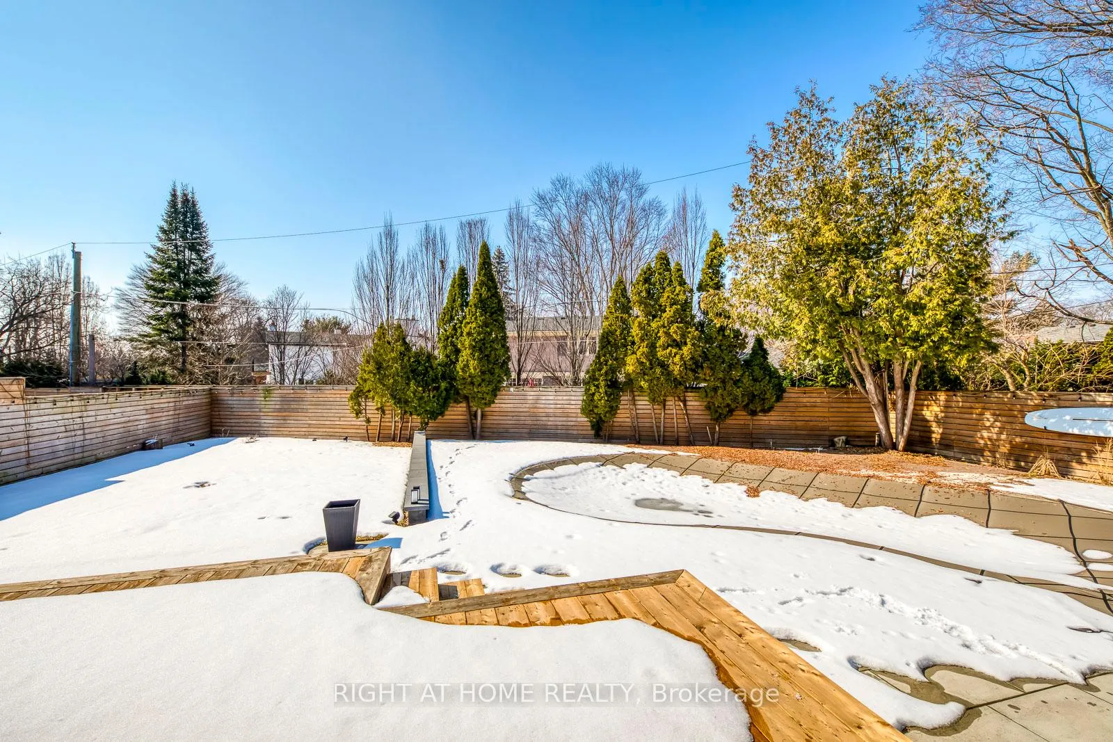Photo 30 of 204 Walkers Line, Burlington, Roseland — HOMEH