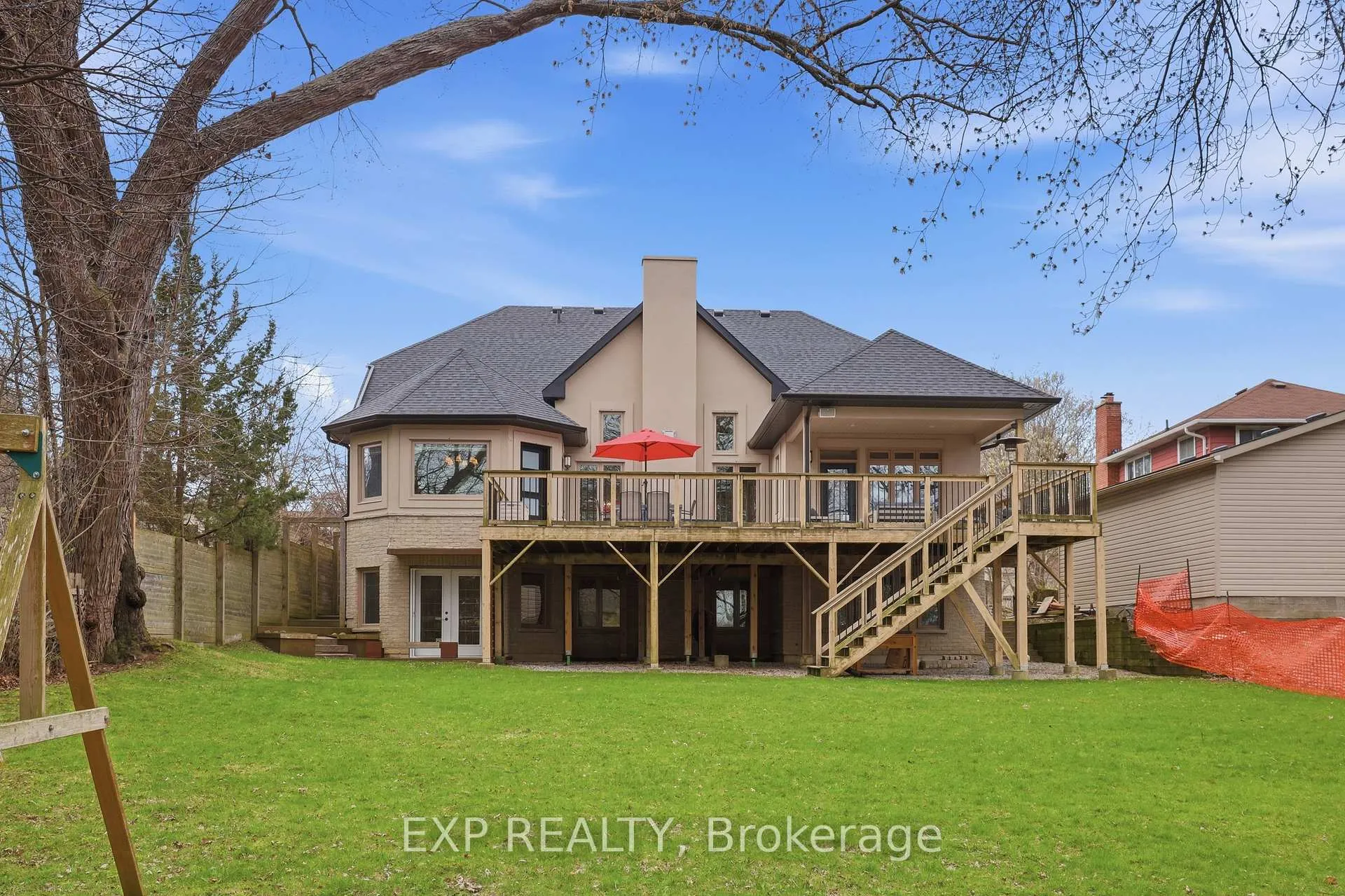 Photo 41 of 583 Park Crescent, Pickering, West Shore — HOMEH