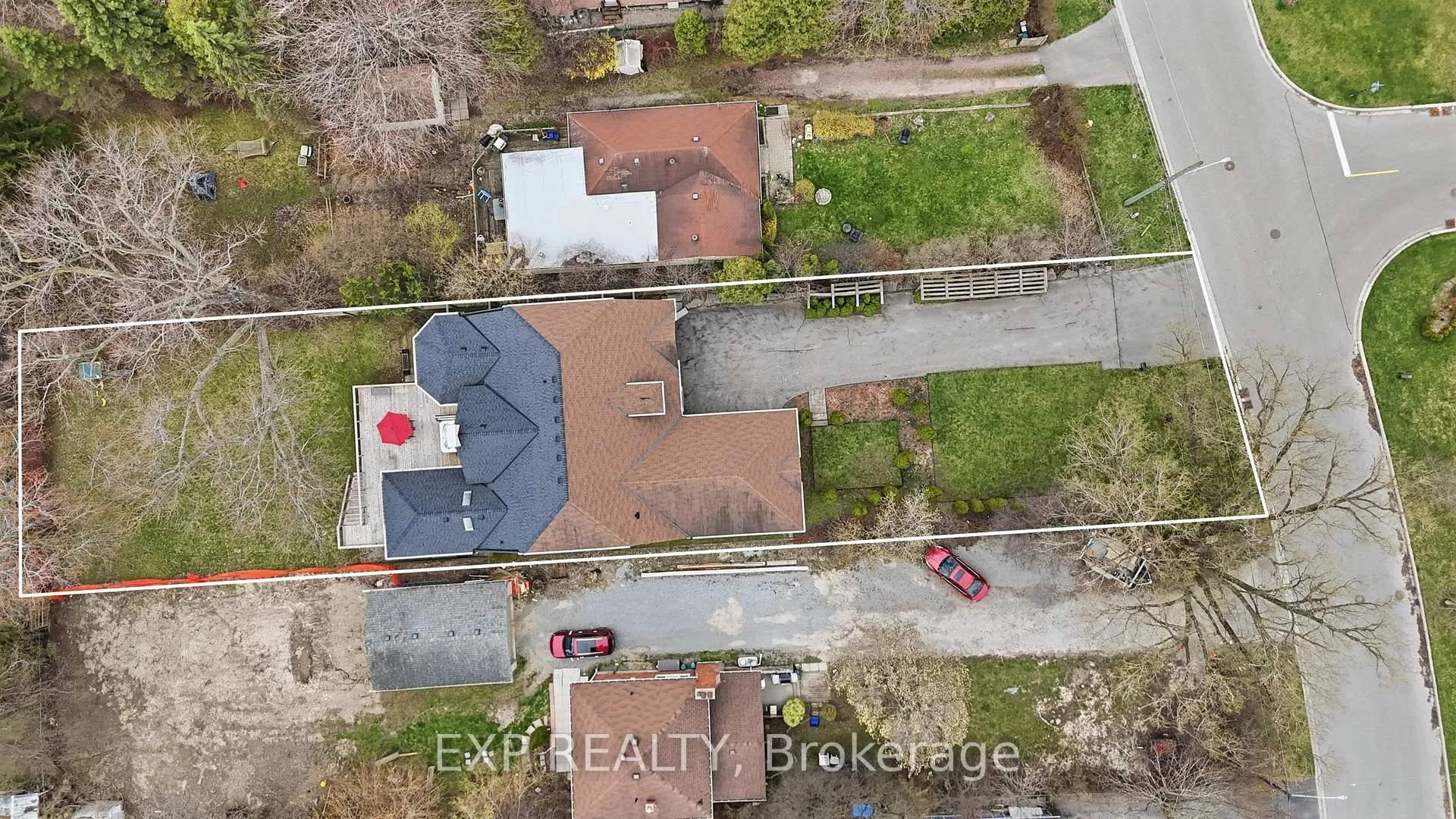 Photo 43 of 583 Park Crescent, Pickering, West Shore — HOMEH