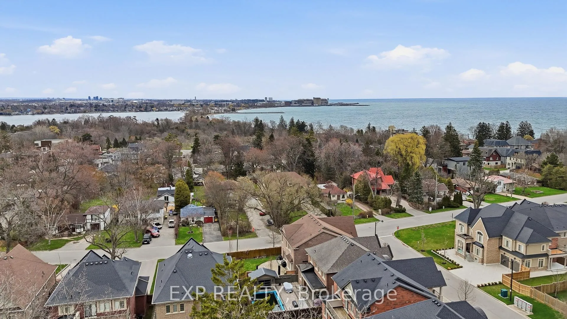 Photo 44 of 583 Park Crescent, Pickering, West Shore — HOMEH