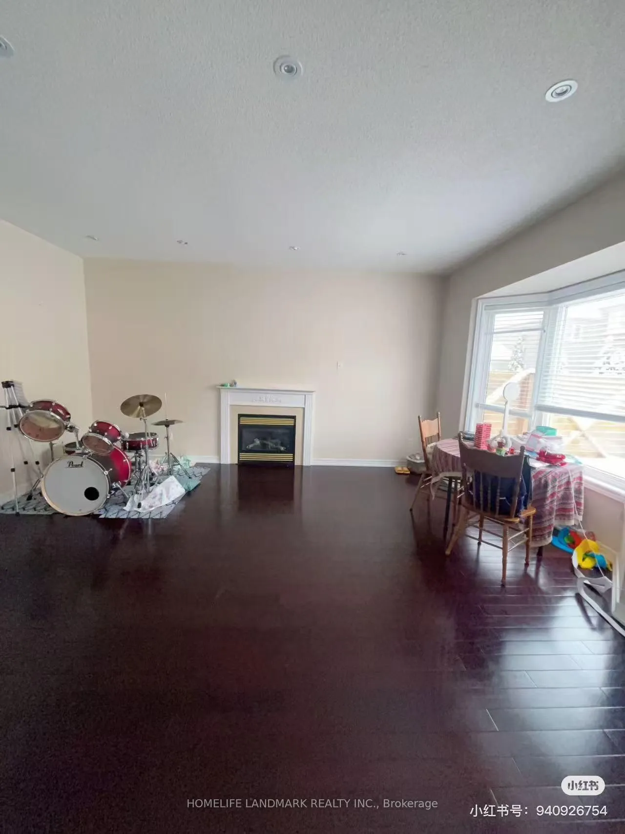Photo 4 of 9 Alfred Paterson Drive, Markham, Greensborough — HOMEH