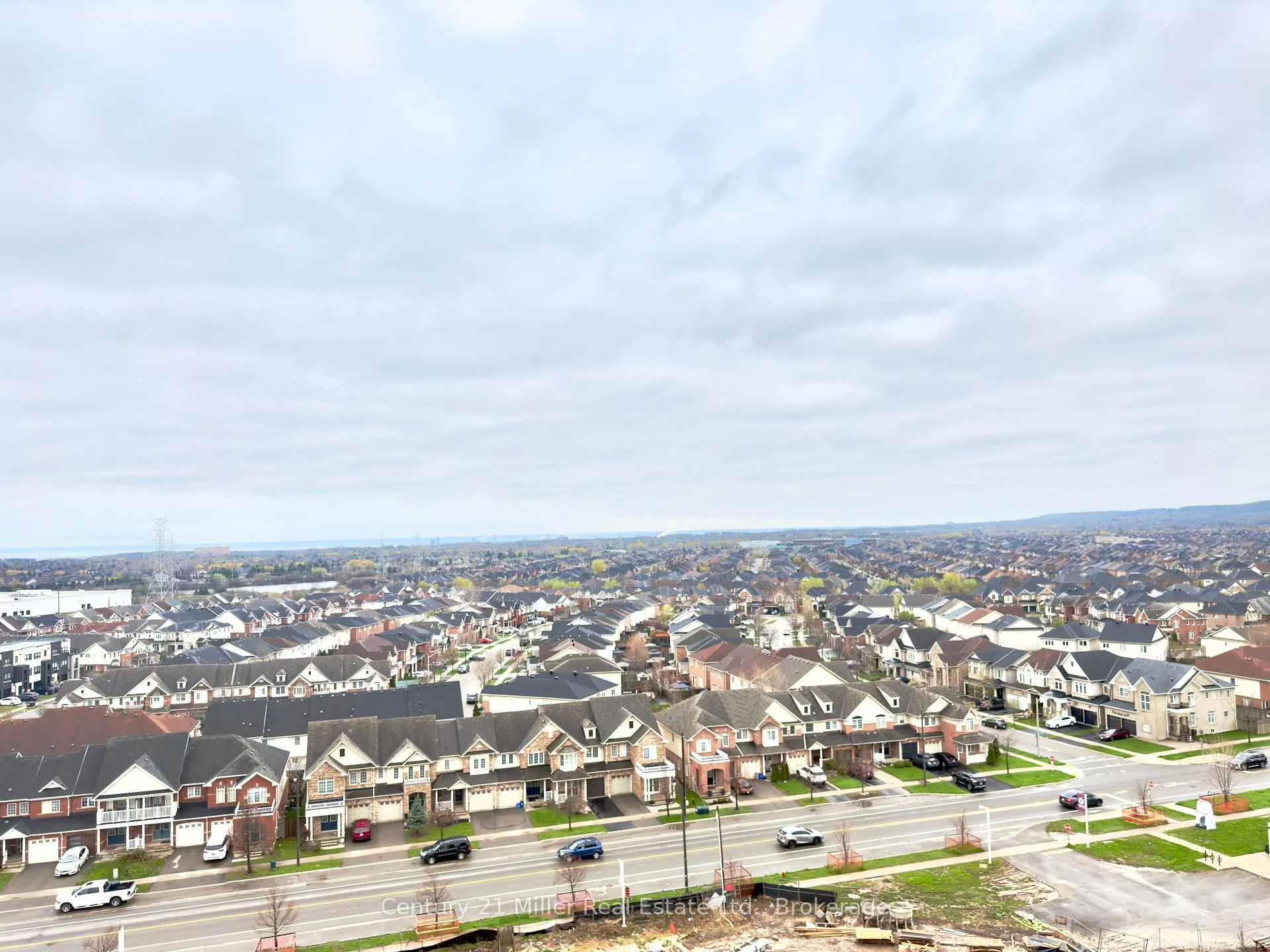 Photo 20 of Unit C-1008, 4878 Powers Common, Burlington, Alton — HOMEH