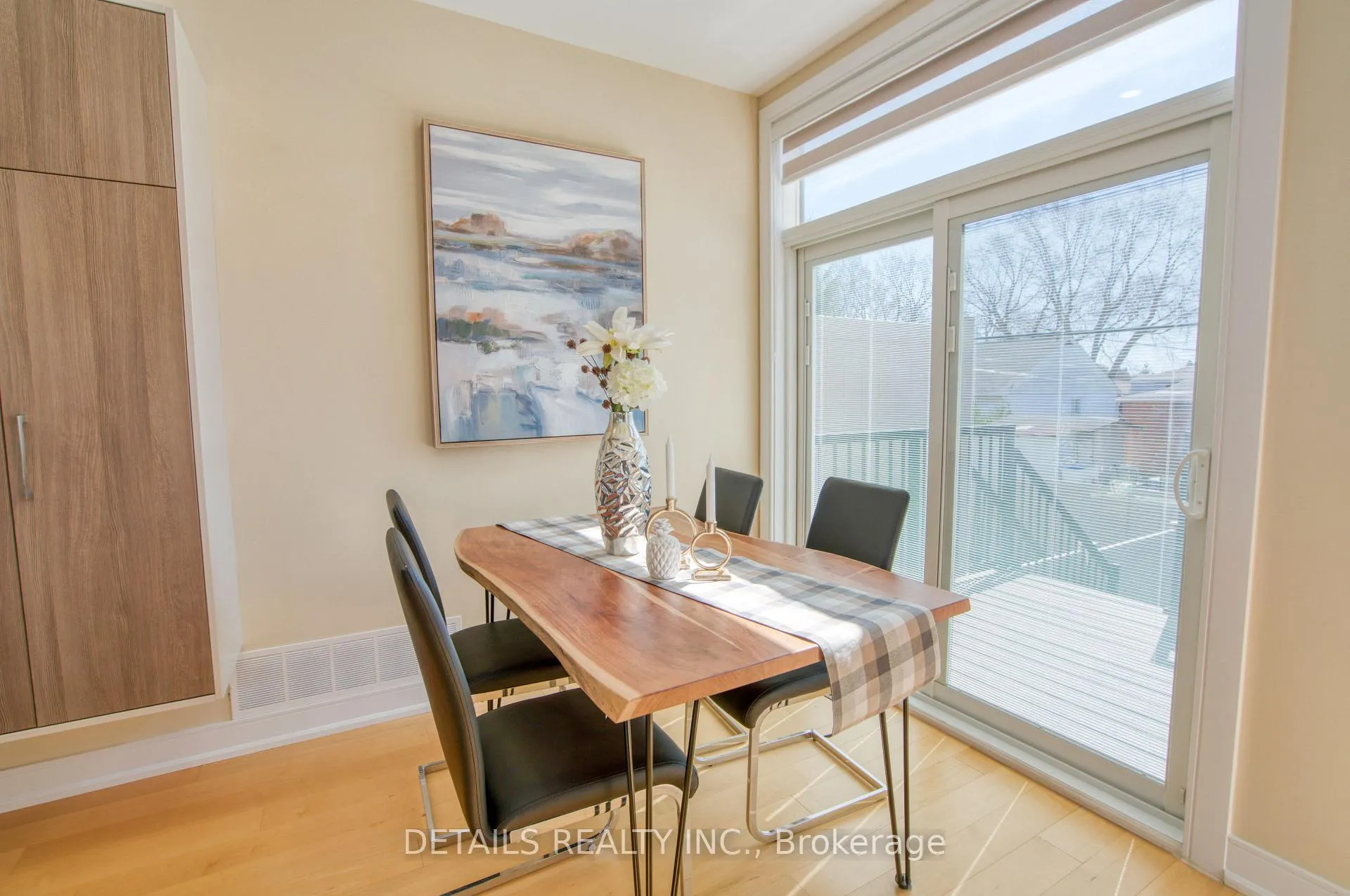 Photo 13 of 992 Baseline Road E, Ottawa, City View/Skyline/Fisher Heights/Parkwood Hills — HOMEH