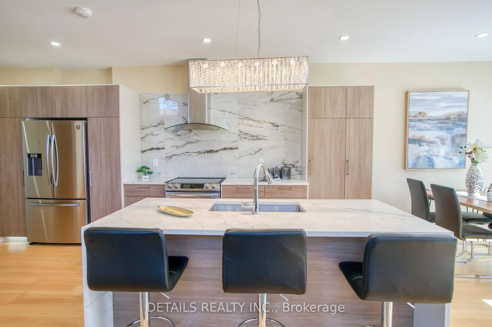 Photo 15 of 992 Baseline Road E, Ottawa, City View/Skyline/Fisher Heights/Parkwood Hills — HOMEH