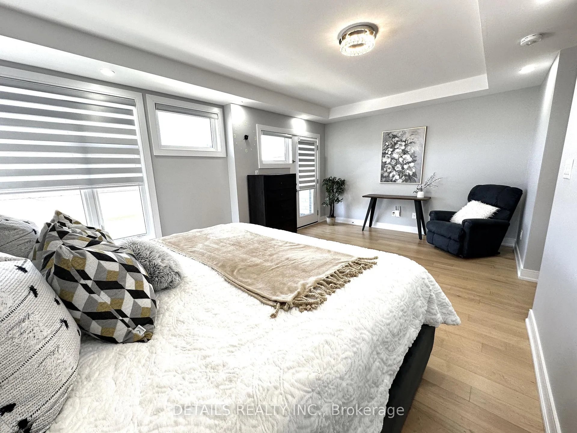 Photo 26 of 992 Baseline Road E, Ottawa, City View/Skyline/Fisher Heights/Parkwood Hills — HOMEH