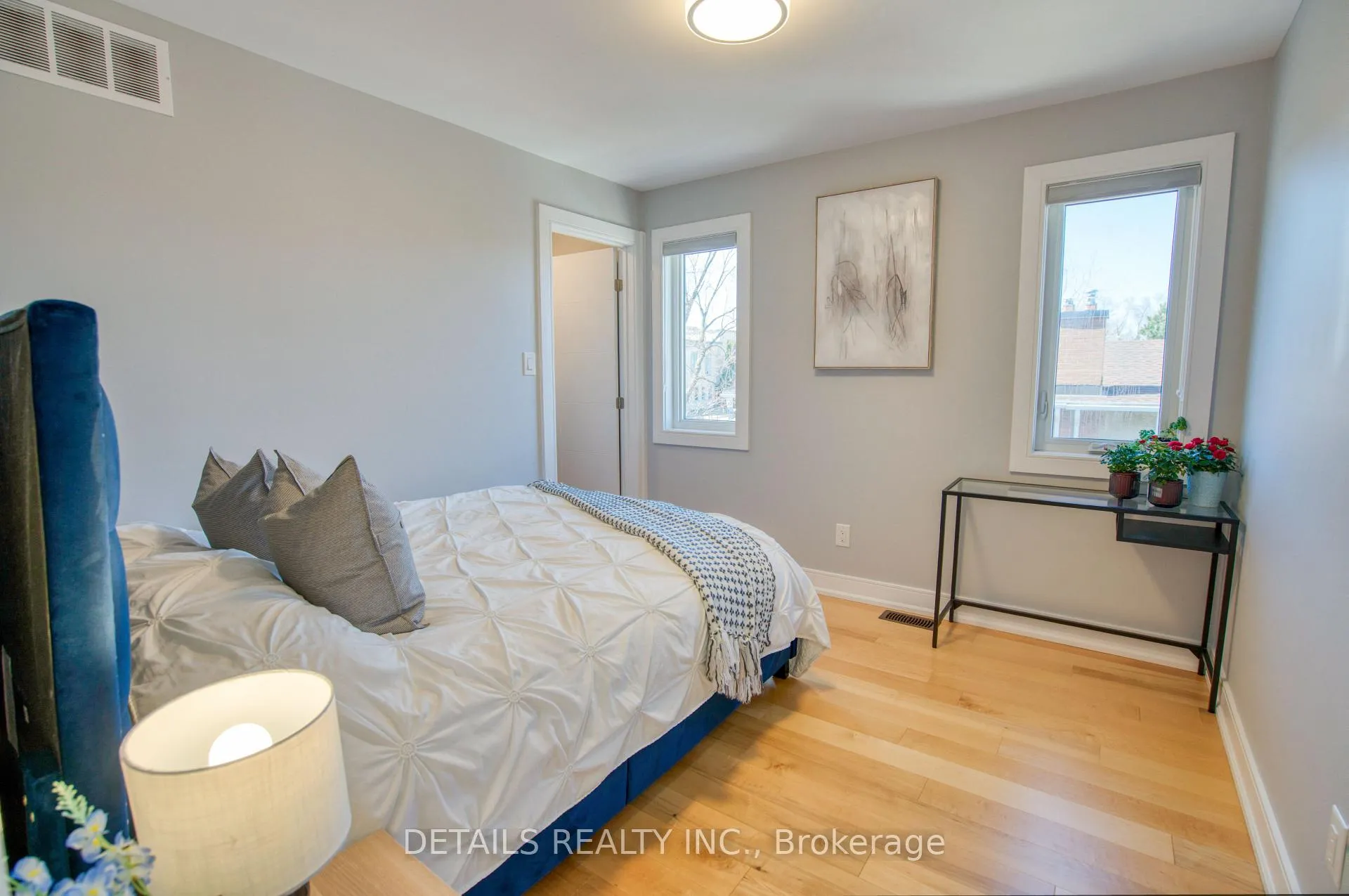 Photo 31 of 992 Baseline Road E, Ottawa, City View/Skyline/Fisher Heights/Parkwood Hills — HOMEH