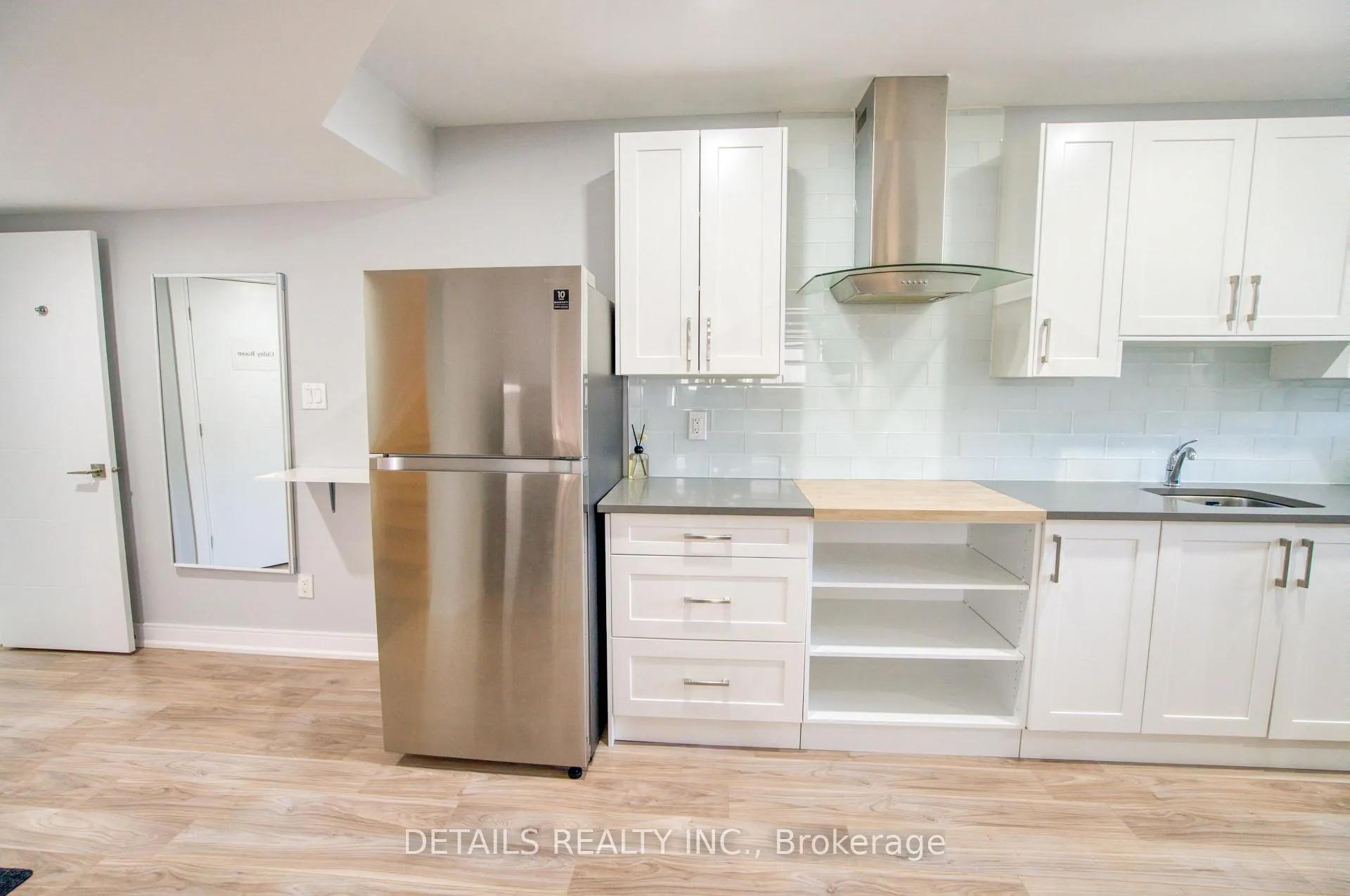 Photo 44 of 992 Baseline Road E, Ottawa, City View/Skyline/Fisher Heights/Parkwood Hills — HOMEH