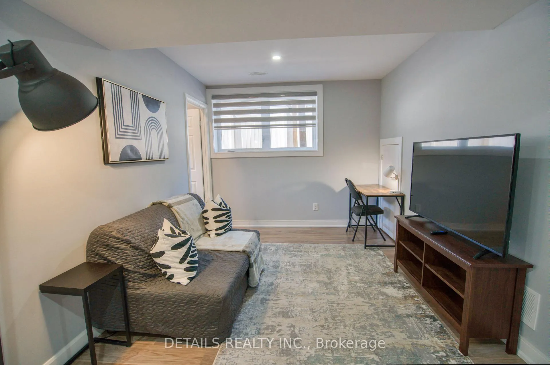 Photo 45 of 992 Baseline Road E, Ottawa, City View/Skyline/Fisher Heights/Parkwood Hills — HOMEH