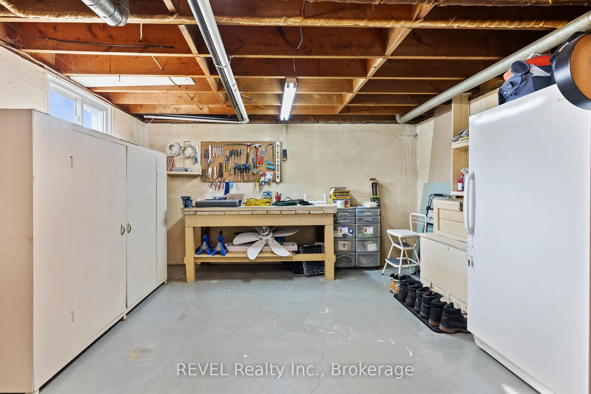 Photo 23 of 32 Thompson Avenue, Thorold, Thorold Downtown — HOMEH