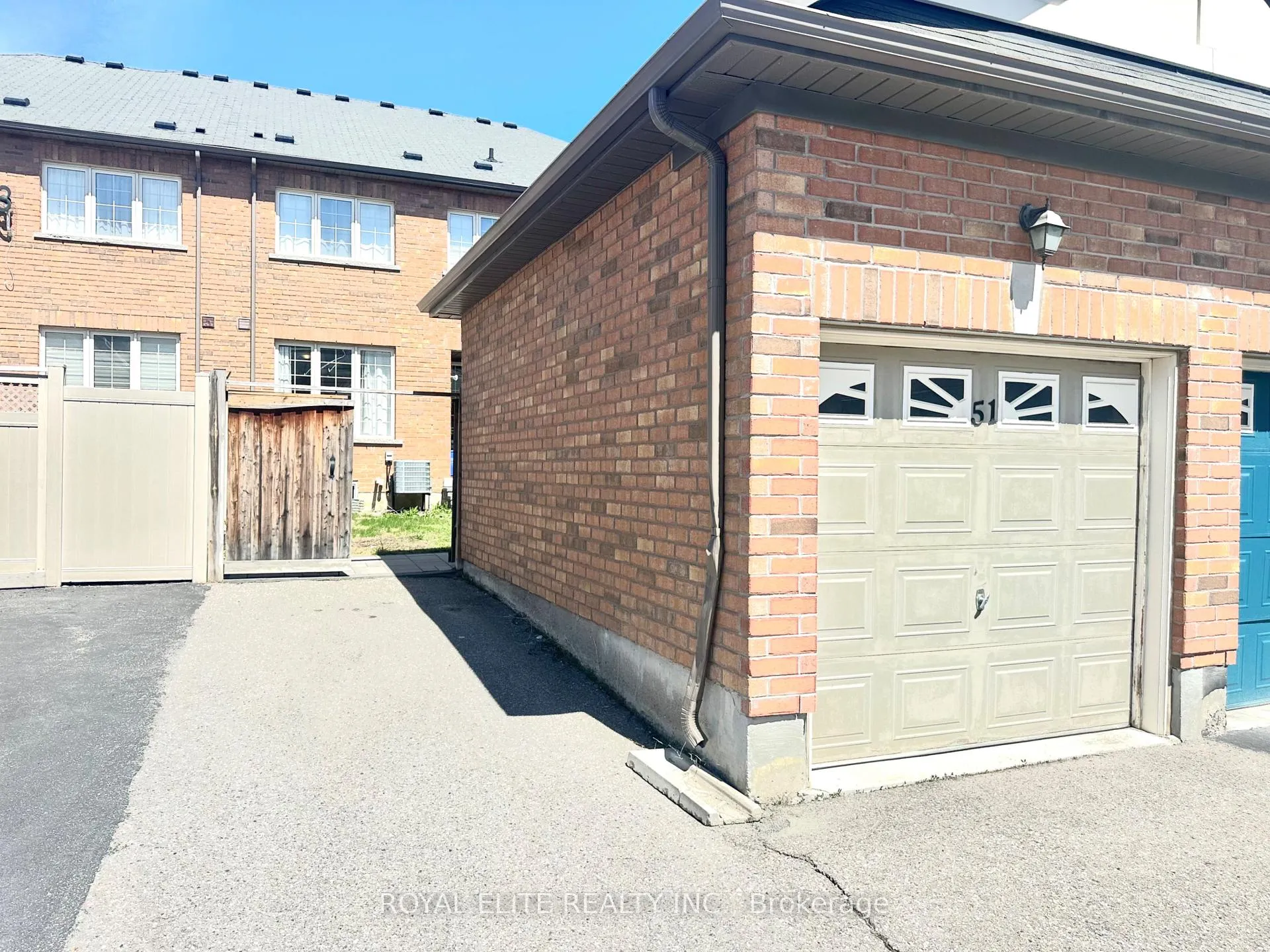 Photo 33 of 51 Locust Terrace, Markham, Wismer — HOMEH