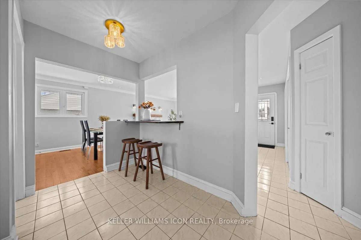Photo 9 of 45 Epworth Avenue, Ottawa, Meadowlands/St. Claire Gardens — HOMEH