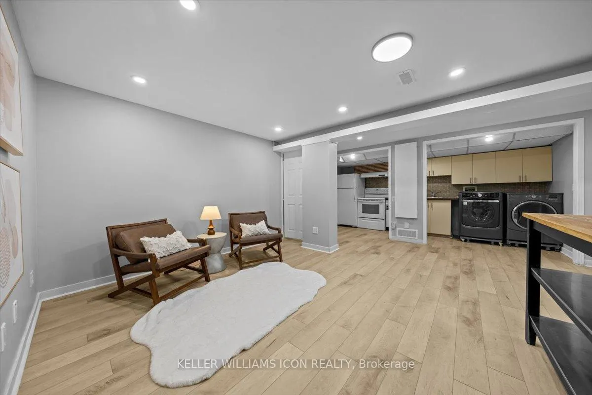 Photo 25 of 45 Epworth Avenue, Ottawa, Meadowlands/St. Claire Gardens — HOMEH