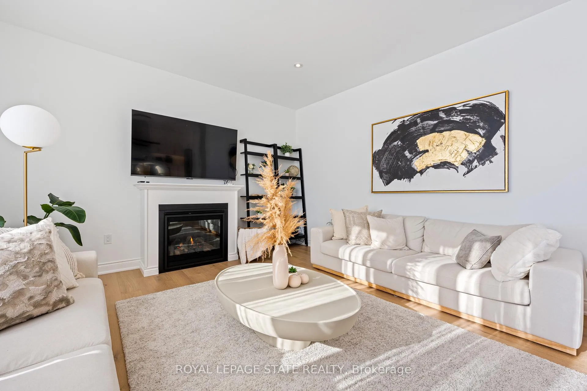 Photo 10 of 66 Cesar Place, Hamilton, Ancaster — HOMEH
