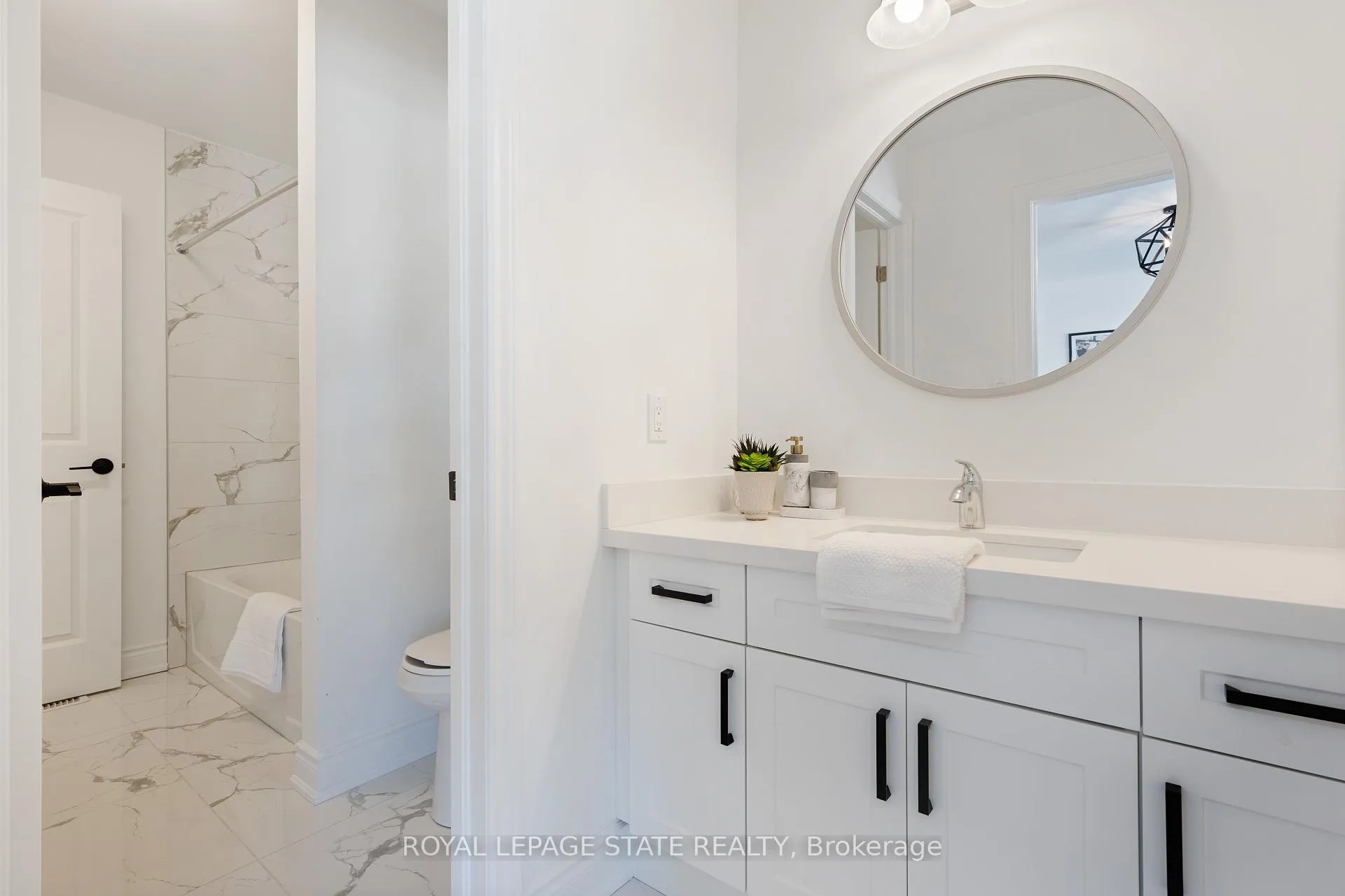 Photo 23 of 66 Cesar Place, Hamilton, Ancaster — HOMEH