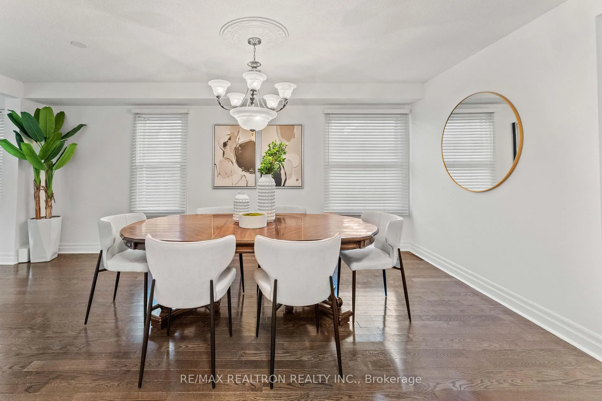 Photo 7 of 271 Rose Green Drive, Vaughan, Uplands — HOMEH
