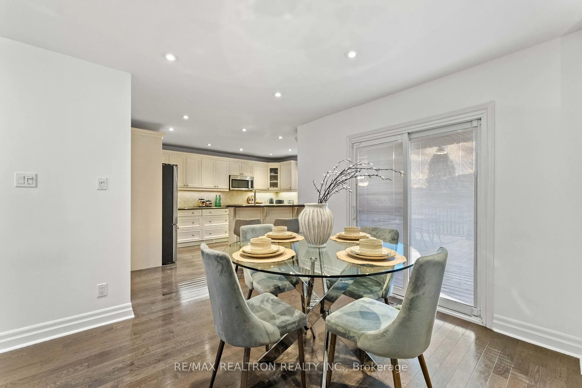 Photo 12 of 271 Rose Green Drive, Vaughan, Uplands — HOMEH