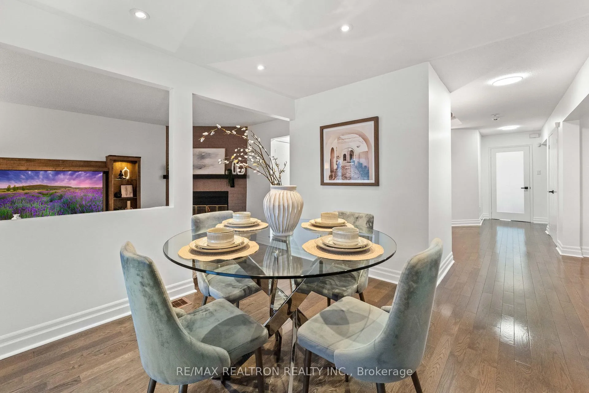 Photo 13 of 271 Rose Green Drive, Vaughan, Uplands — HOMEH