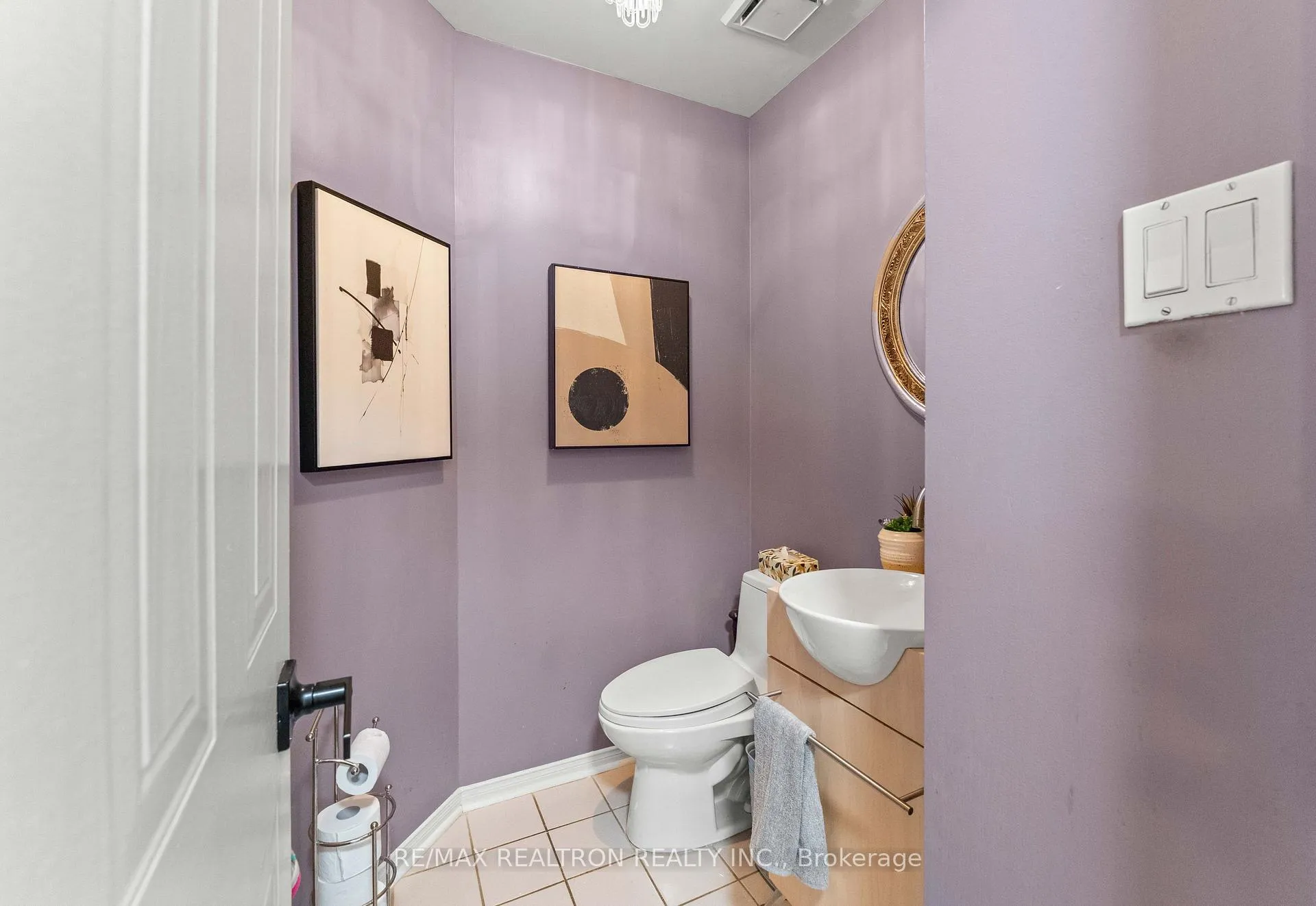 Photo 17 of 271 Rose Green Drive, Vaughan, Uplands — HOMEH