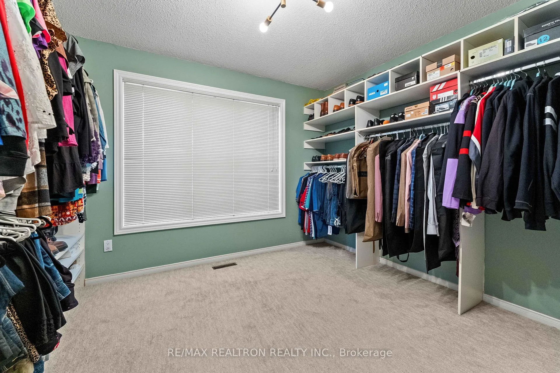 Photo 34 of 271 Rose Green Drive, Vaughan, Uplands — HOMEH