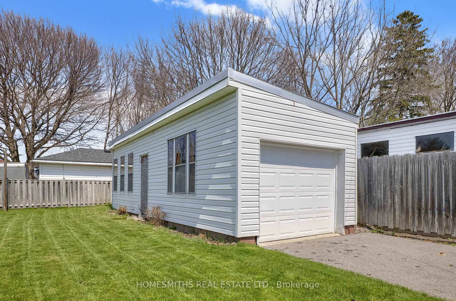 Photo 4 of 590 Olive Avenue, Oshawa, Donevan — HOMEH