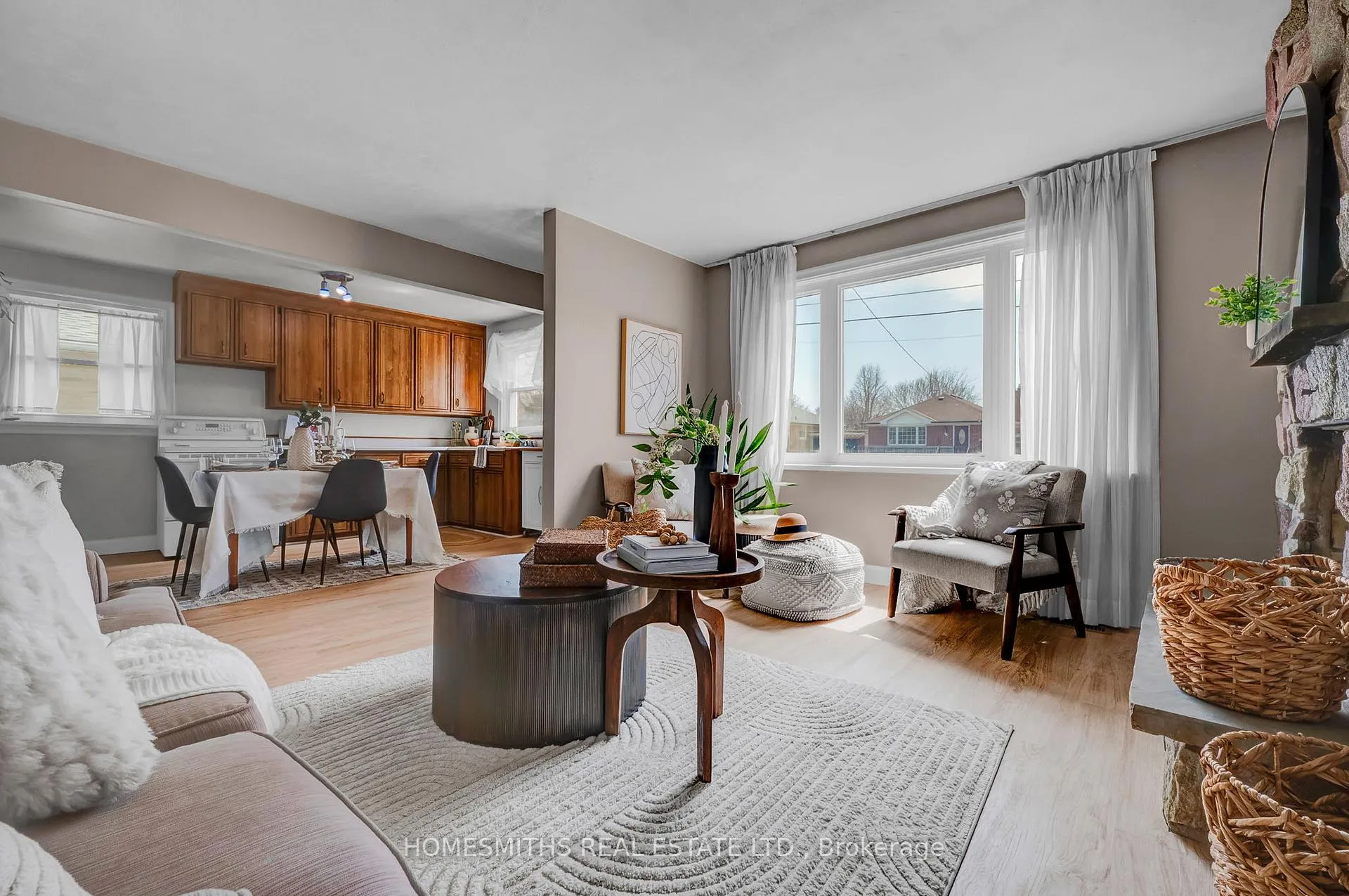 Photo 11 of 590 Olive Avenue, Oshawa, Donevan — HOMEH