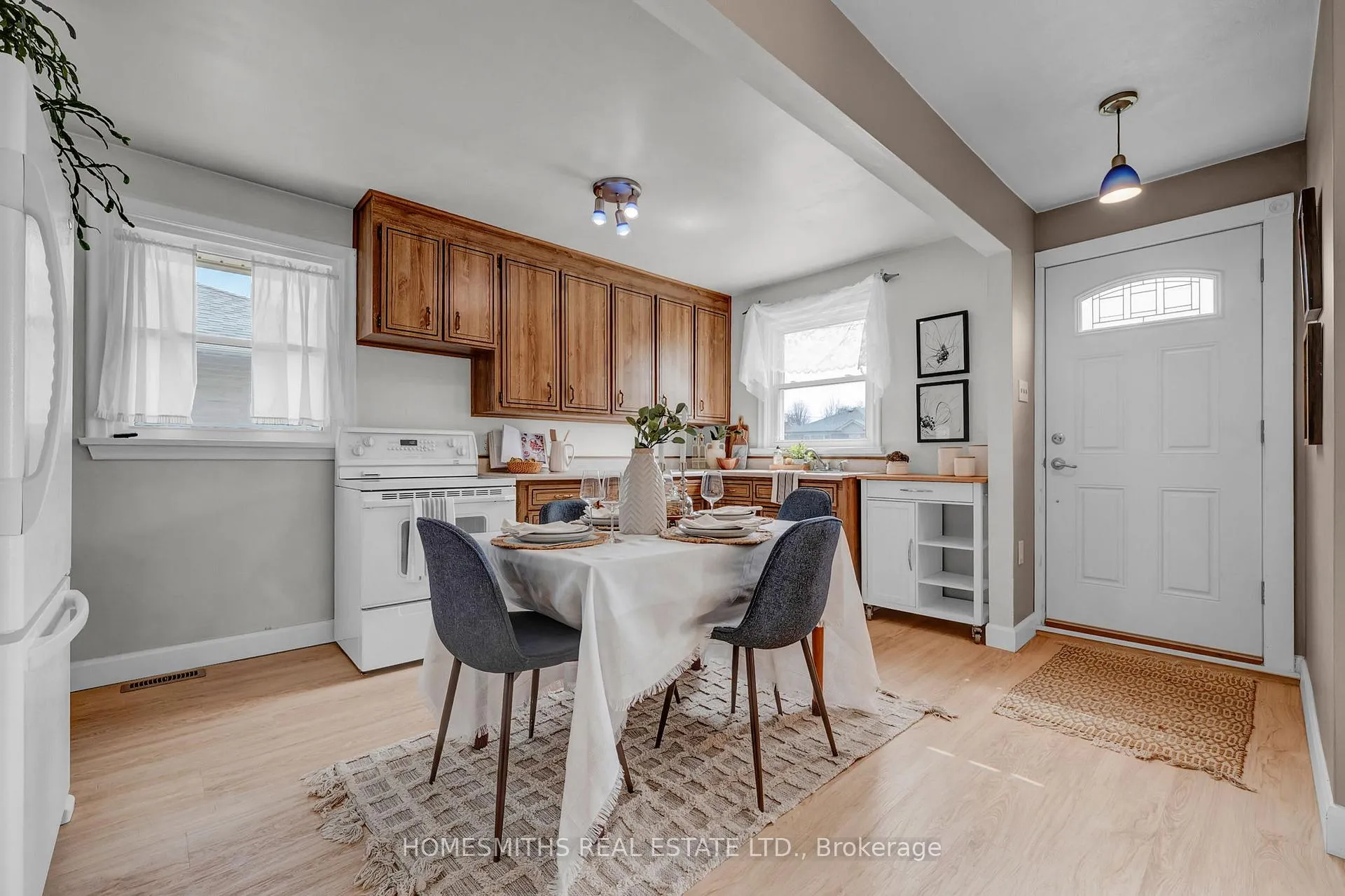 Photo 14 of 590 Olive Avenue, Oshawa, Donevan — HOMEH